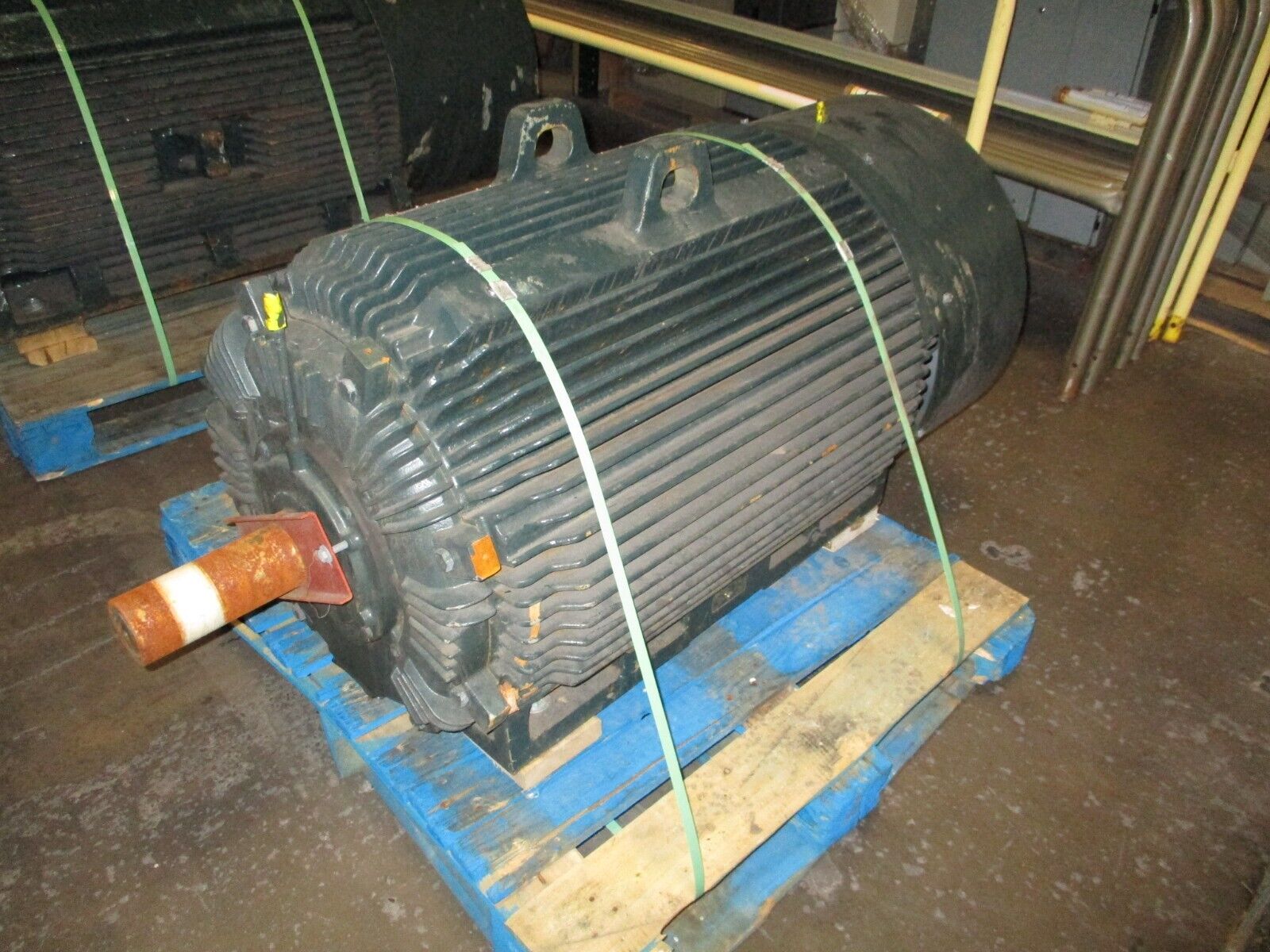 Toshiba EQP Severe Duty AC Motor B2506FLF4BMHL 250HP 1200RPM 460V 295A 60Hz 3Ph