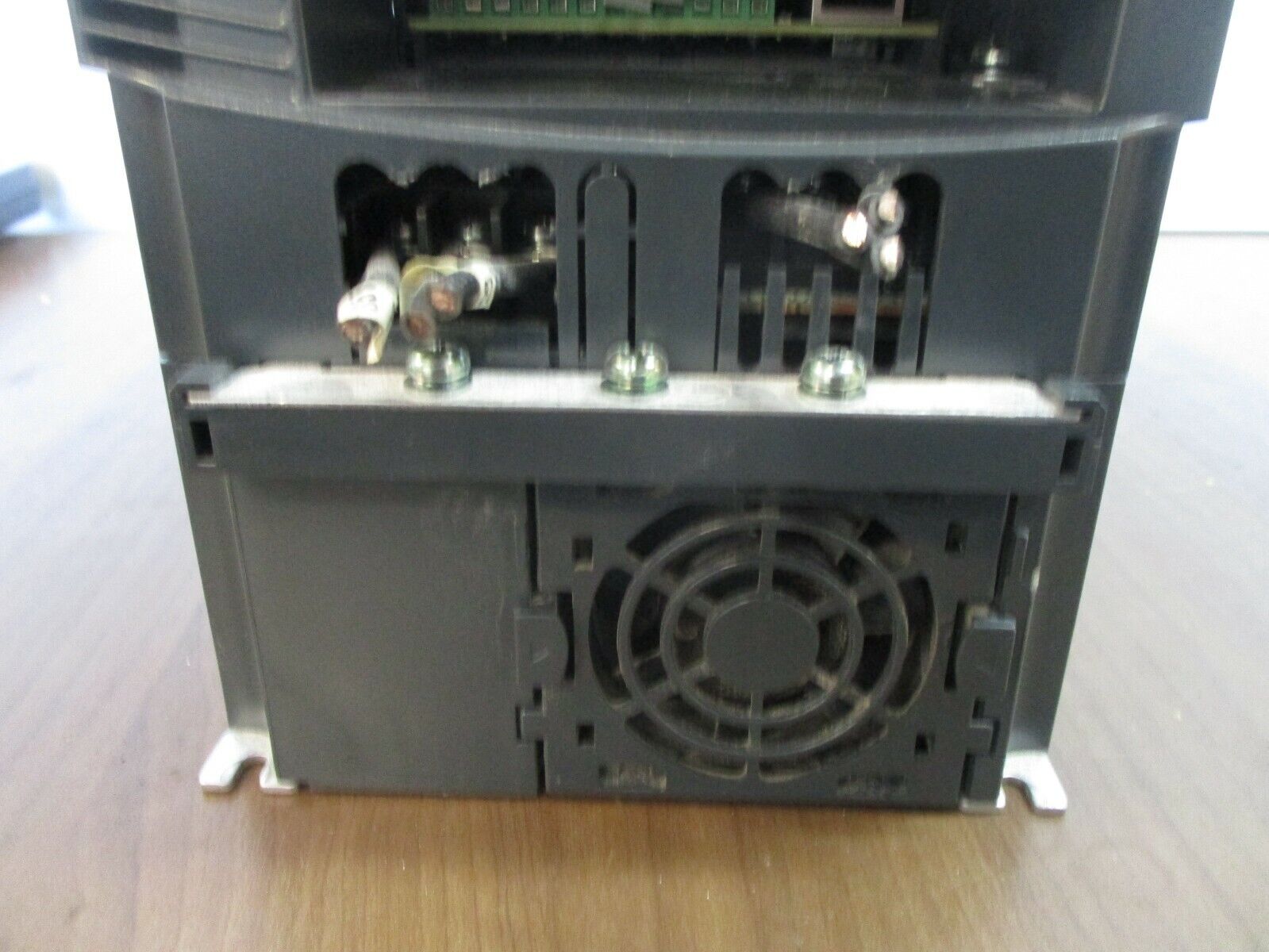 Toshiba Q9 Plus AC Drive VT130Q9+4080 7.5HP 3Ph w/ Keypad *Chipped Plastic* Used