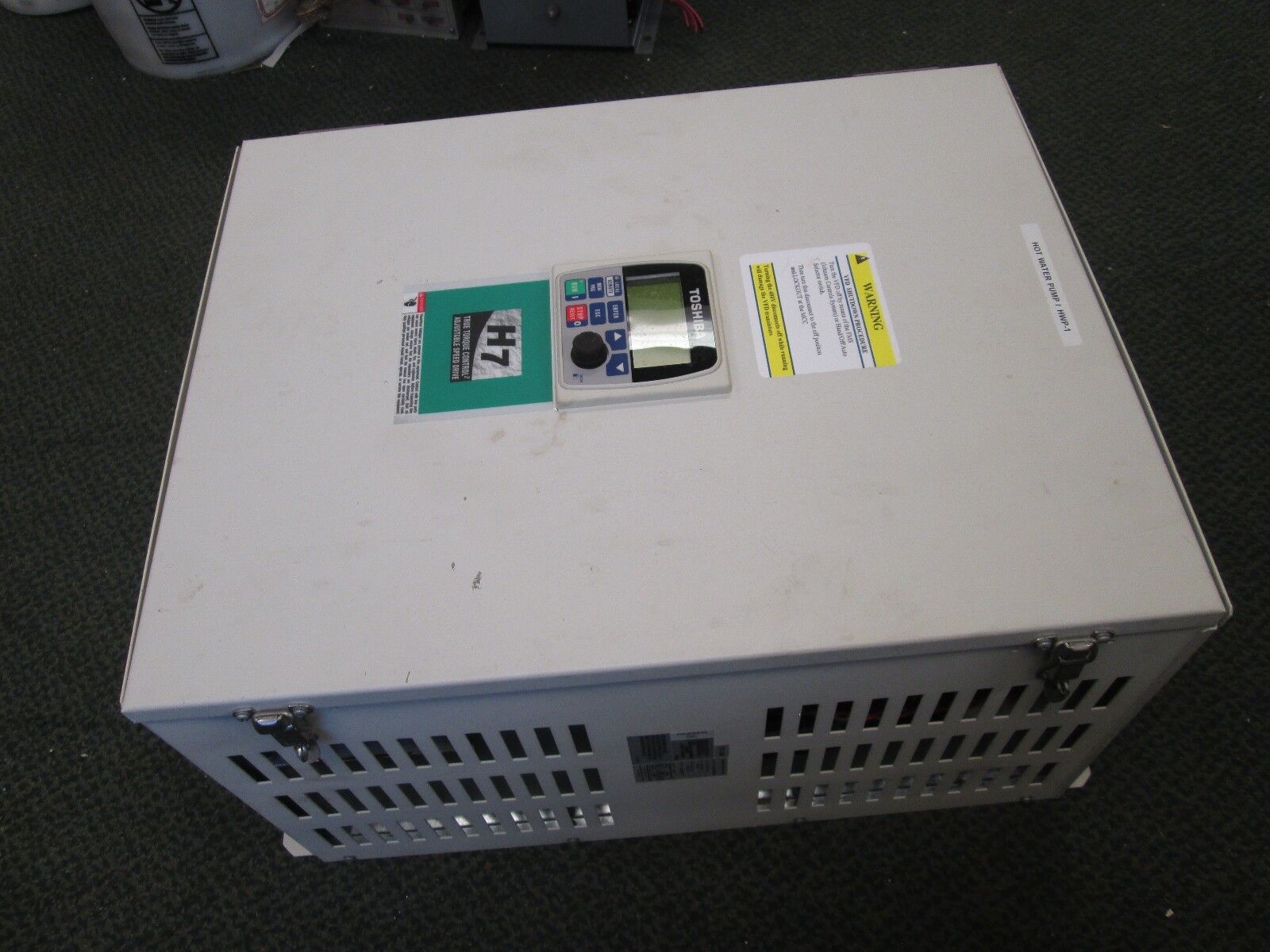 Toshiba H7 AC Drive VT130H7U4600B 60HP 3Ph Input: 460V 85A Output: 460V 77A Used