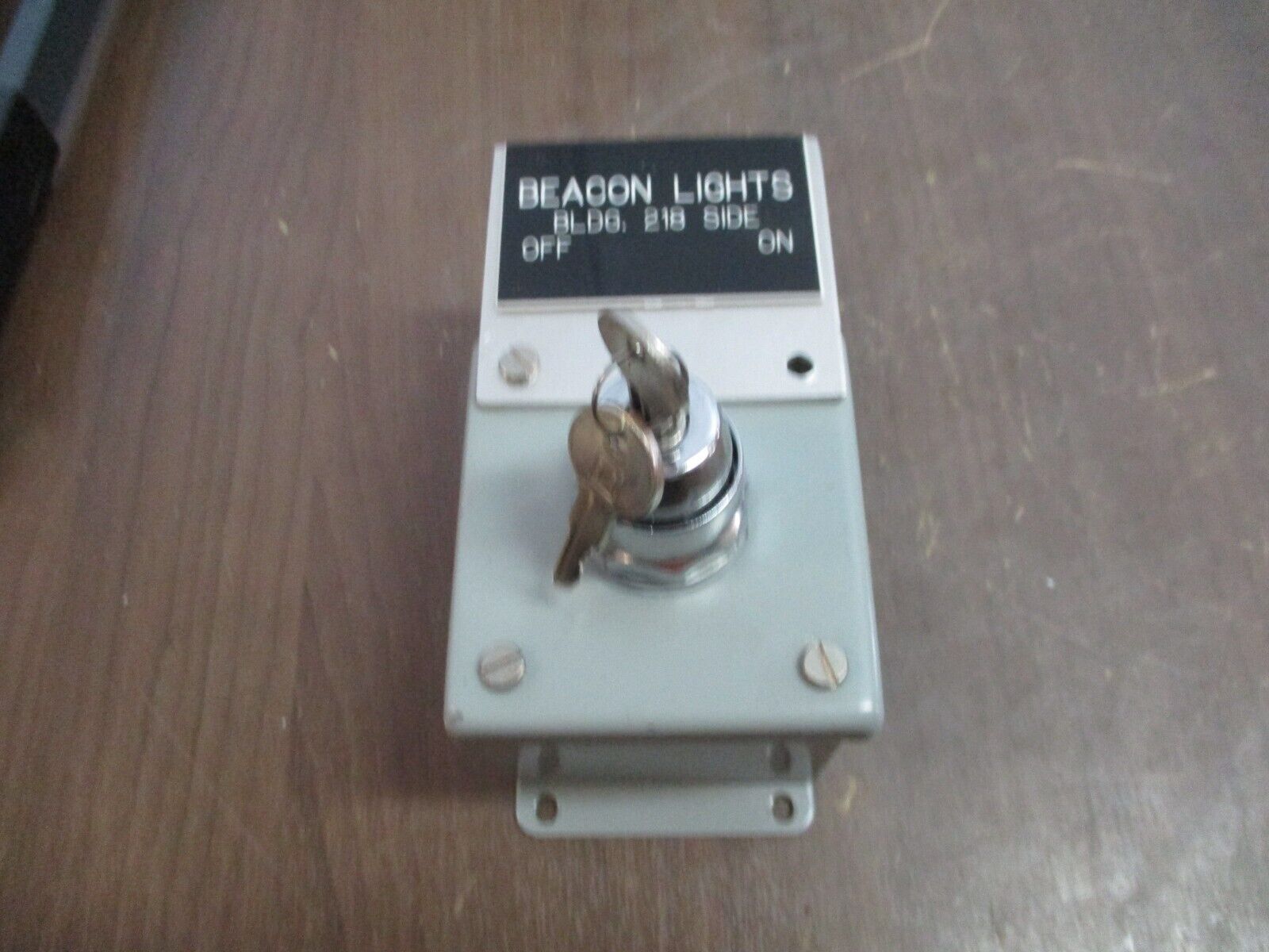 Square D Keyed Selector Switch 9001 KA1 Ser. K *Missing (1) Cover Screw* Used