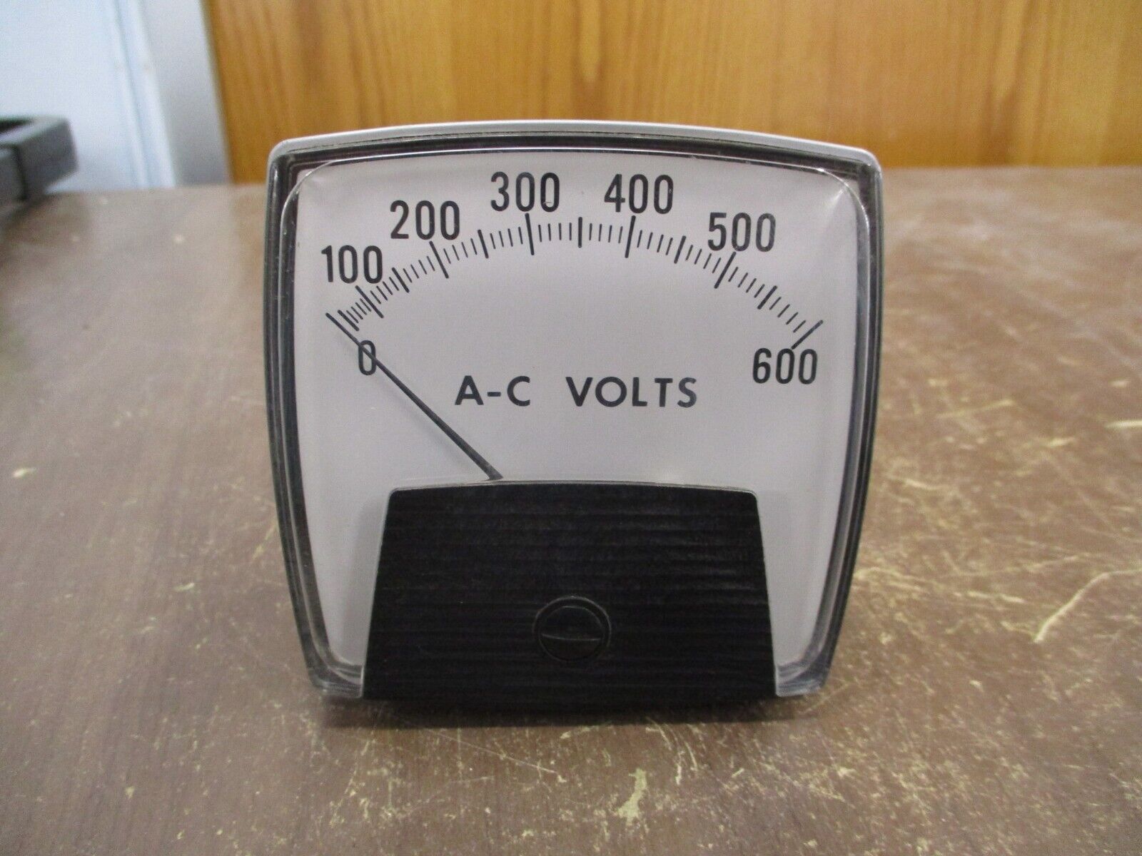 Calibron Instruments AC Voltmeter 250-344-SJ-SJ Range: 0-600V Used