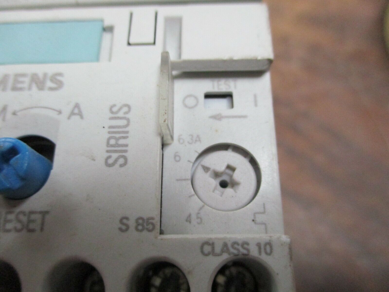 Siemens Sirius Starter 3RT1017-1AK61/3RU1116-1GB0 120V Coil 20A 600V Used