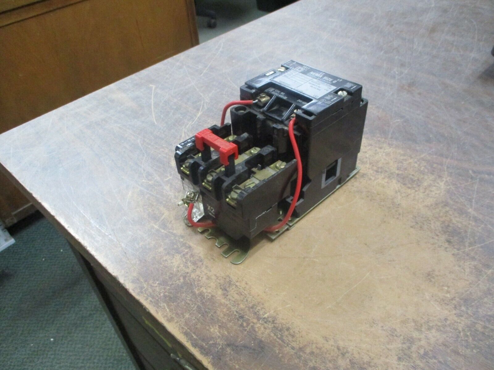 Square D Size 0 Starter 8536 SBG2 24V Coil 600V Used