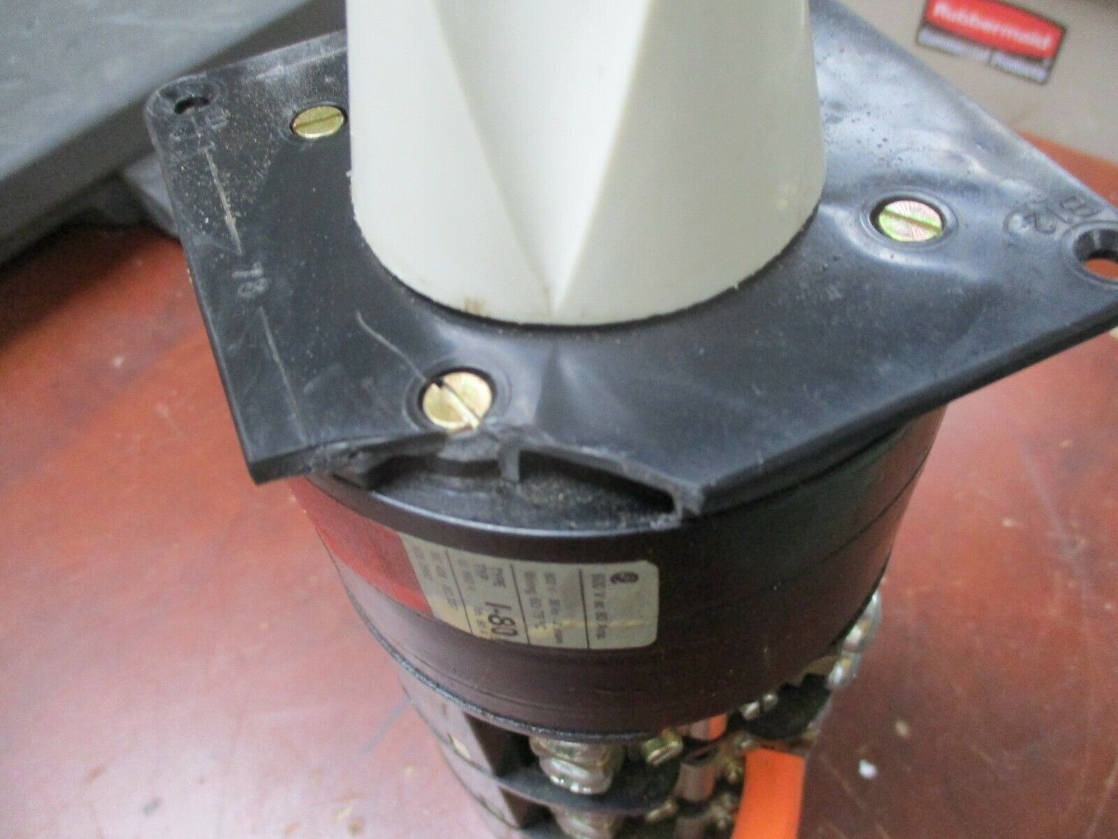 Entrelec Type I-80 Rotary Switch VY80/S/32613 80A 600V *Broken Mount* Used