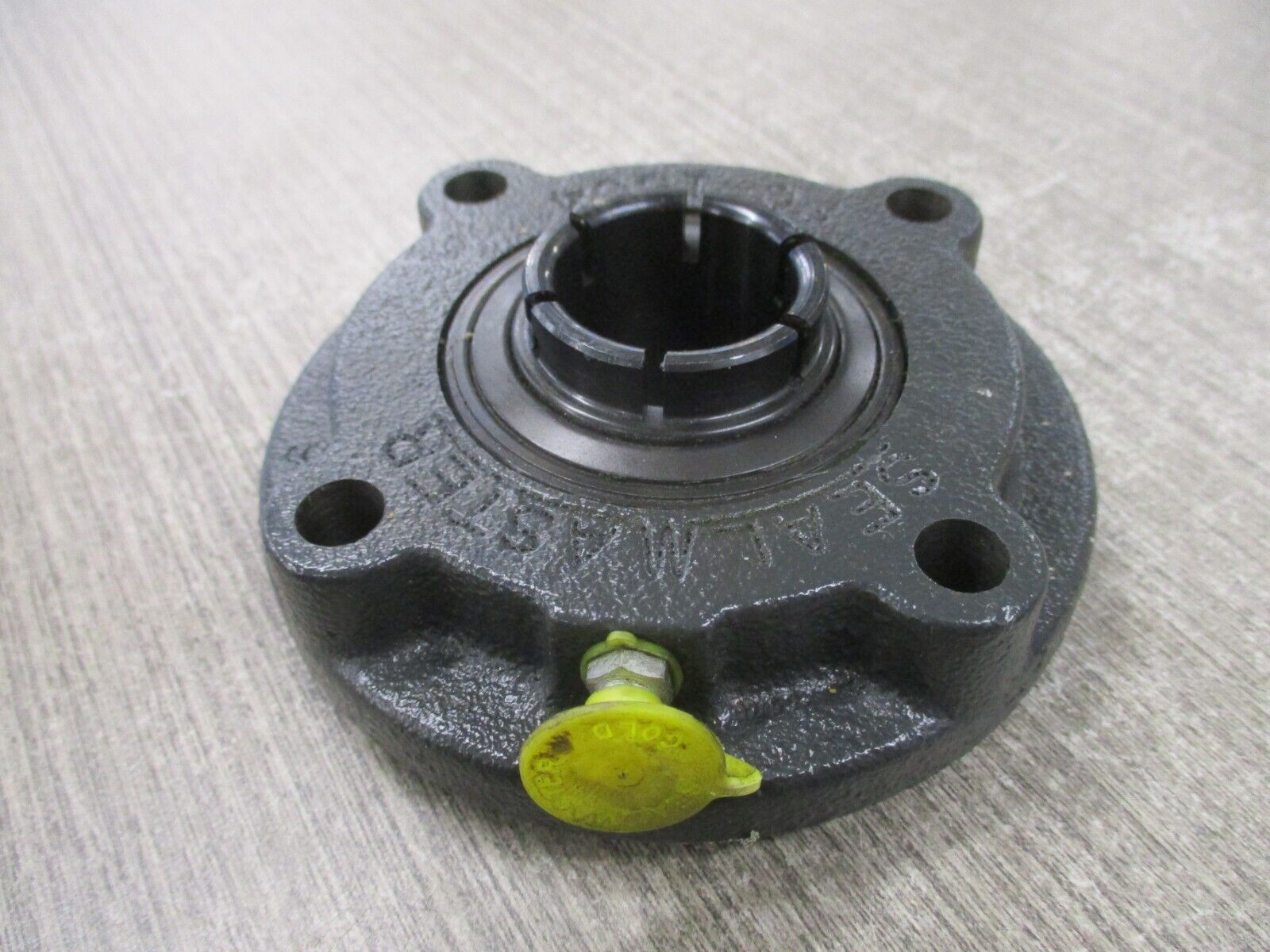 SealMaster Flange Bearing SFC-18T 1-1/8" Used