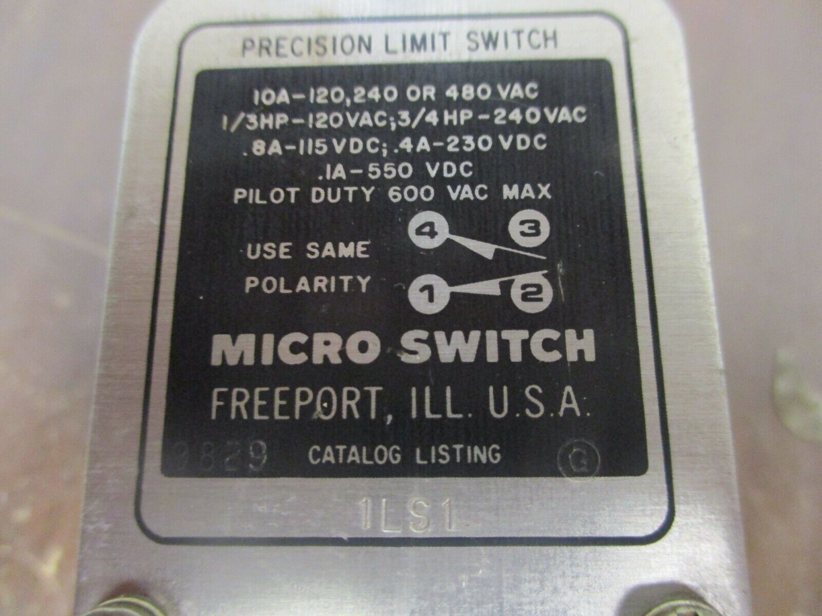 Micro Switch Precision Limit Switch 1LS1 Used