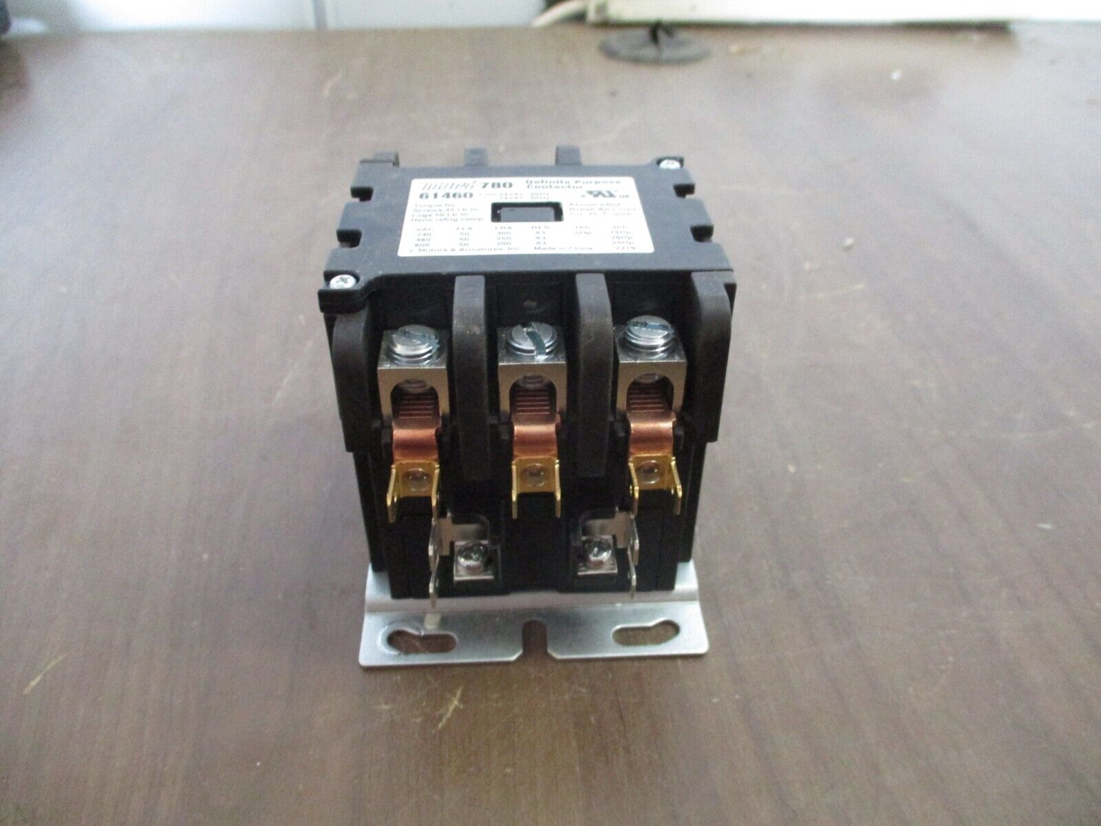 Mars 780 Definite Purpose Contactor 61460 24V Coil 50A 3P Used