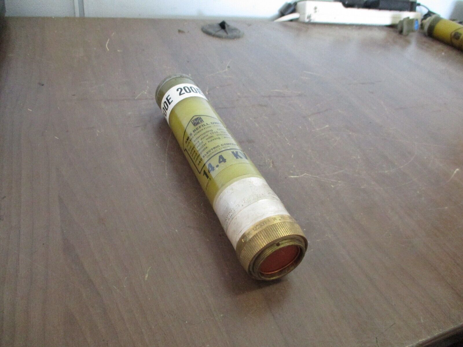 S&C SM-5 Fuse Refill Unit 132300R4 200E 14.4kV Used