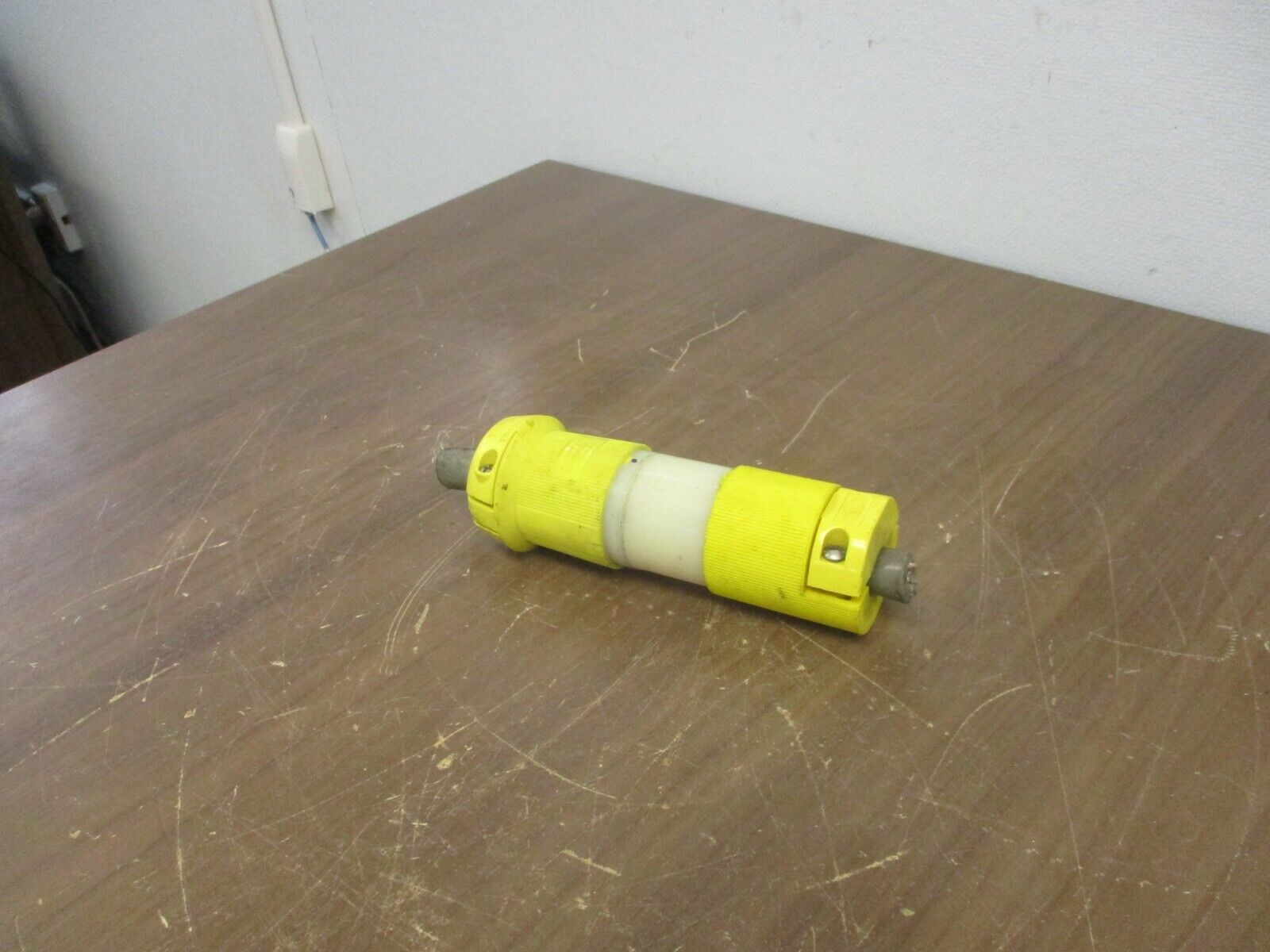 Hubbell Twist-Lock Plug & Connector Set Nema L6-30 30A 250V Used