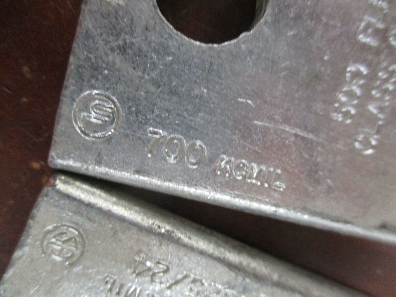T&B 500 Flex Crimp Lug 1325/24 535KCMIL/700KCMIL 2-Hole *Lot of 3* New Surplus