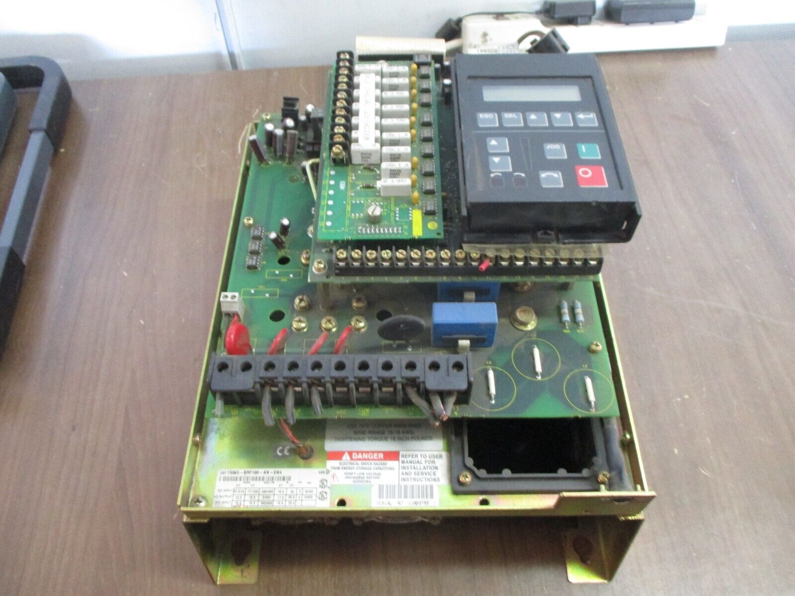 Allen-Bradley AC Drive 1336S-BRF100-AN-EN4-L6 10HP 3Ph *Broken L6 Terminal* Used