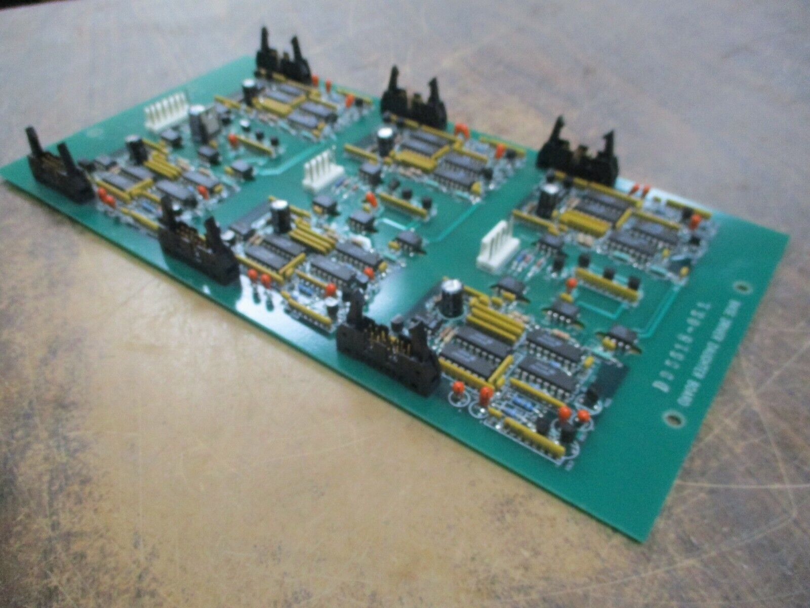 Vee-Arc Base Driver Daughter Board D95518-051 Used