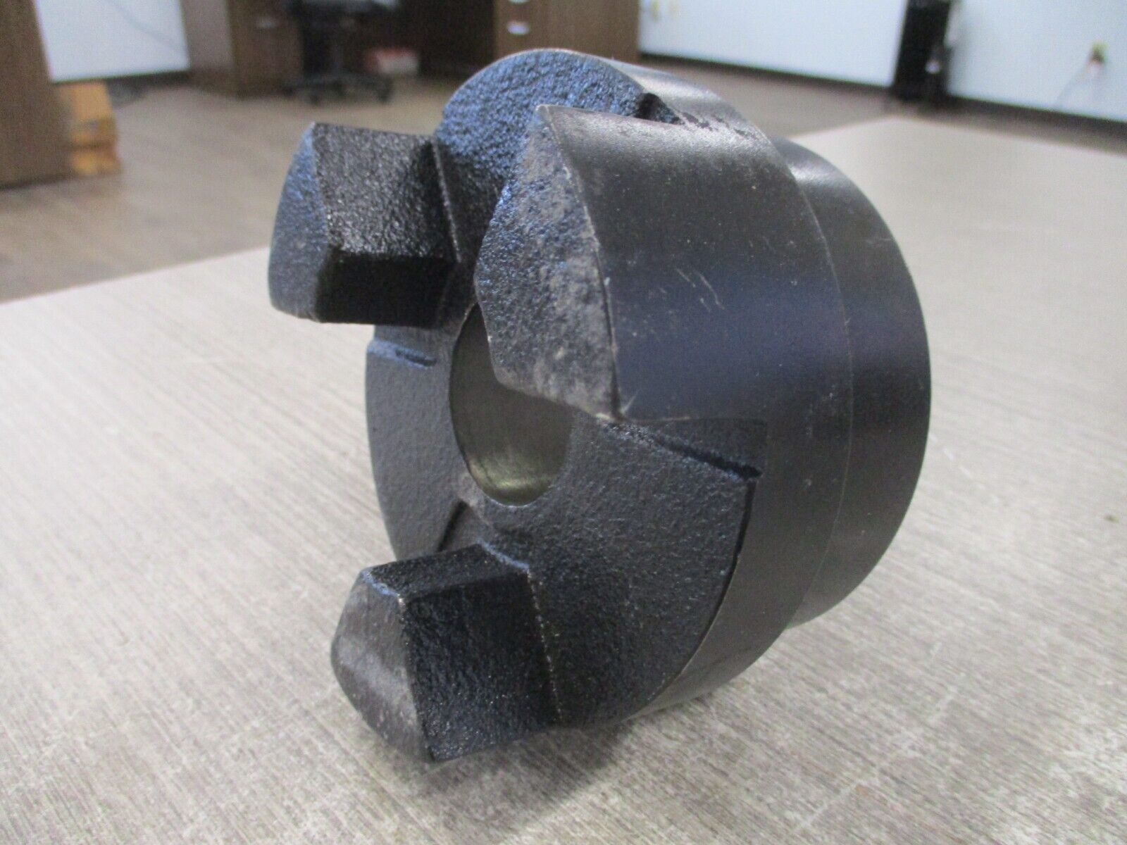 TB Wood's L-Jaw Hub L190 1 1/2 Used