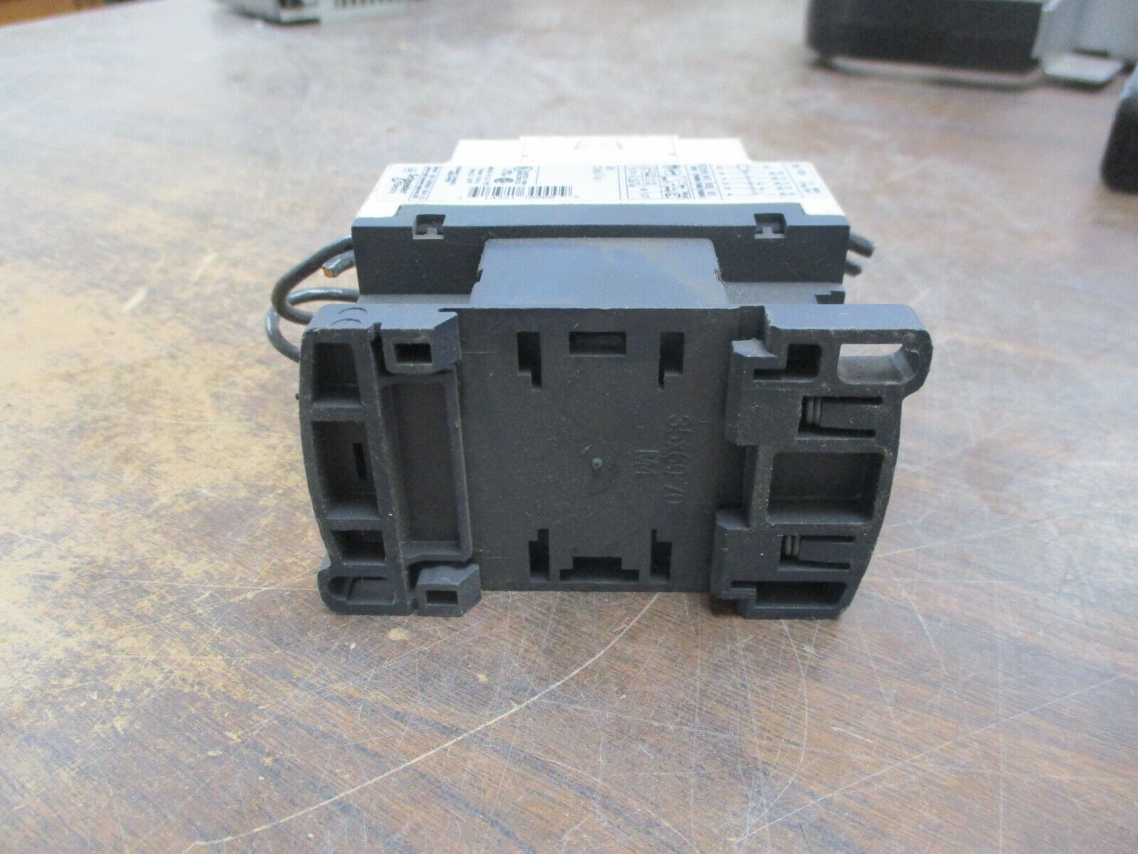 Telemecanique Contactor CAD32 208V Coil 10A 600V Used