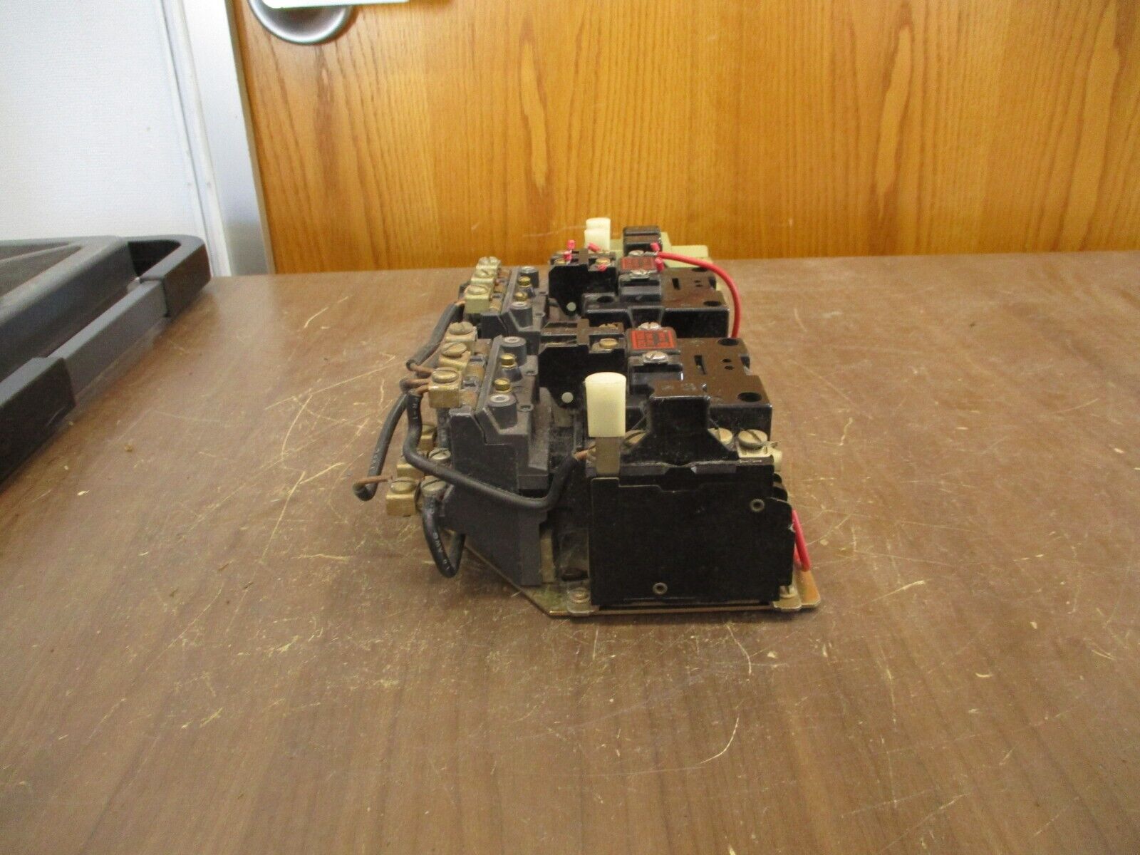 Allen-Bradley Size 1 Reversing Starter 705-B0D103 120V Coil *Heaters May Vary*