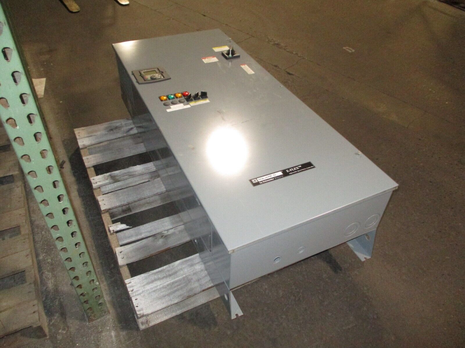 Square D E-Flex Altivar AC Drive w/ Bypass 8839 EFDRG4VY Ser. B 75HP 3Ph Used