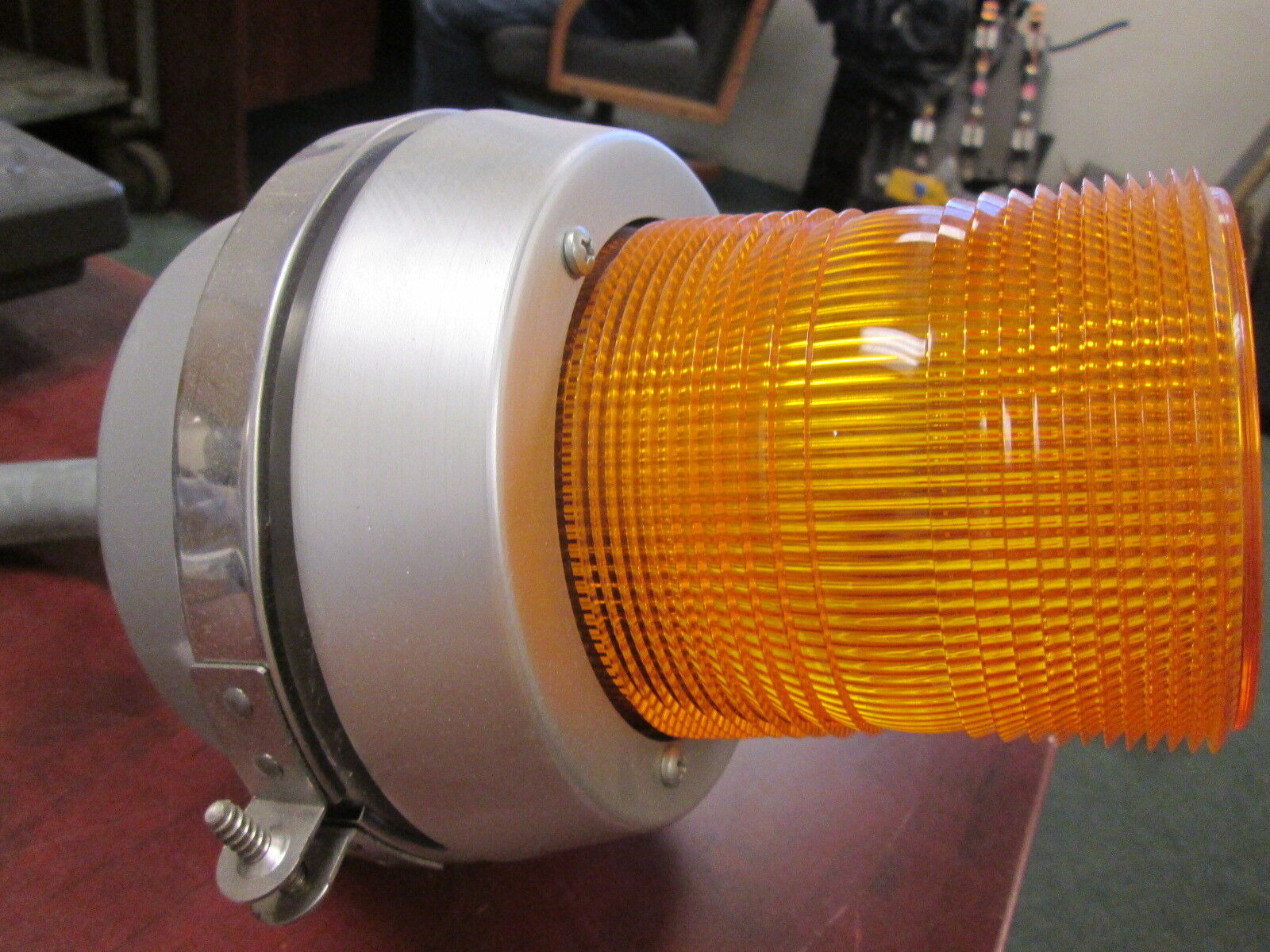 Edwards, Adaptabeacon Lamp, 51A-N5, 120V, 60Hz, 25A, Yellow, Used