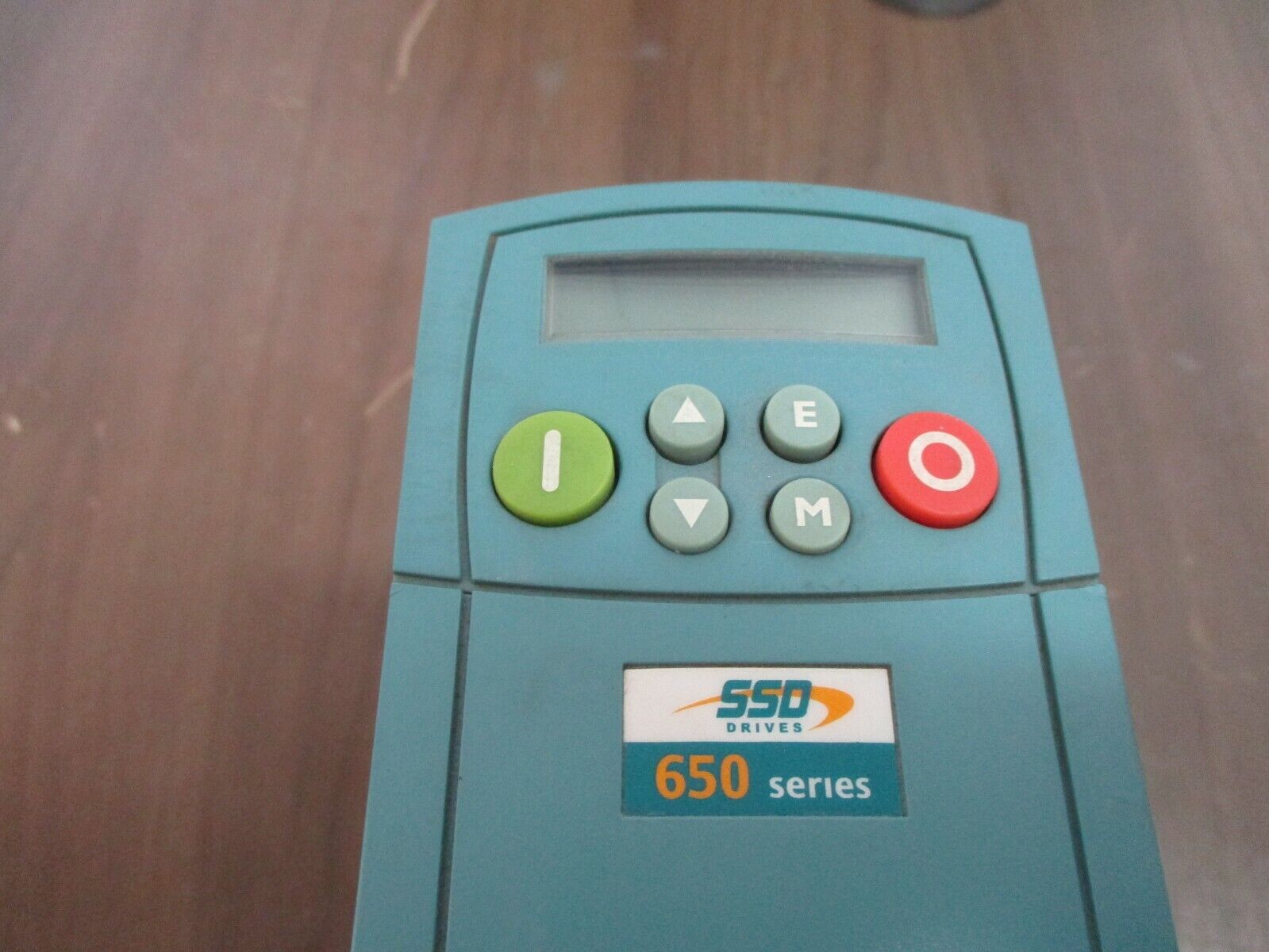 SSD 650 Series AC Drive 650V/0003/460/RBN 3HP 3Ph w/ Keypad Used