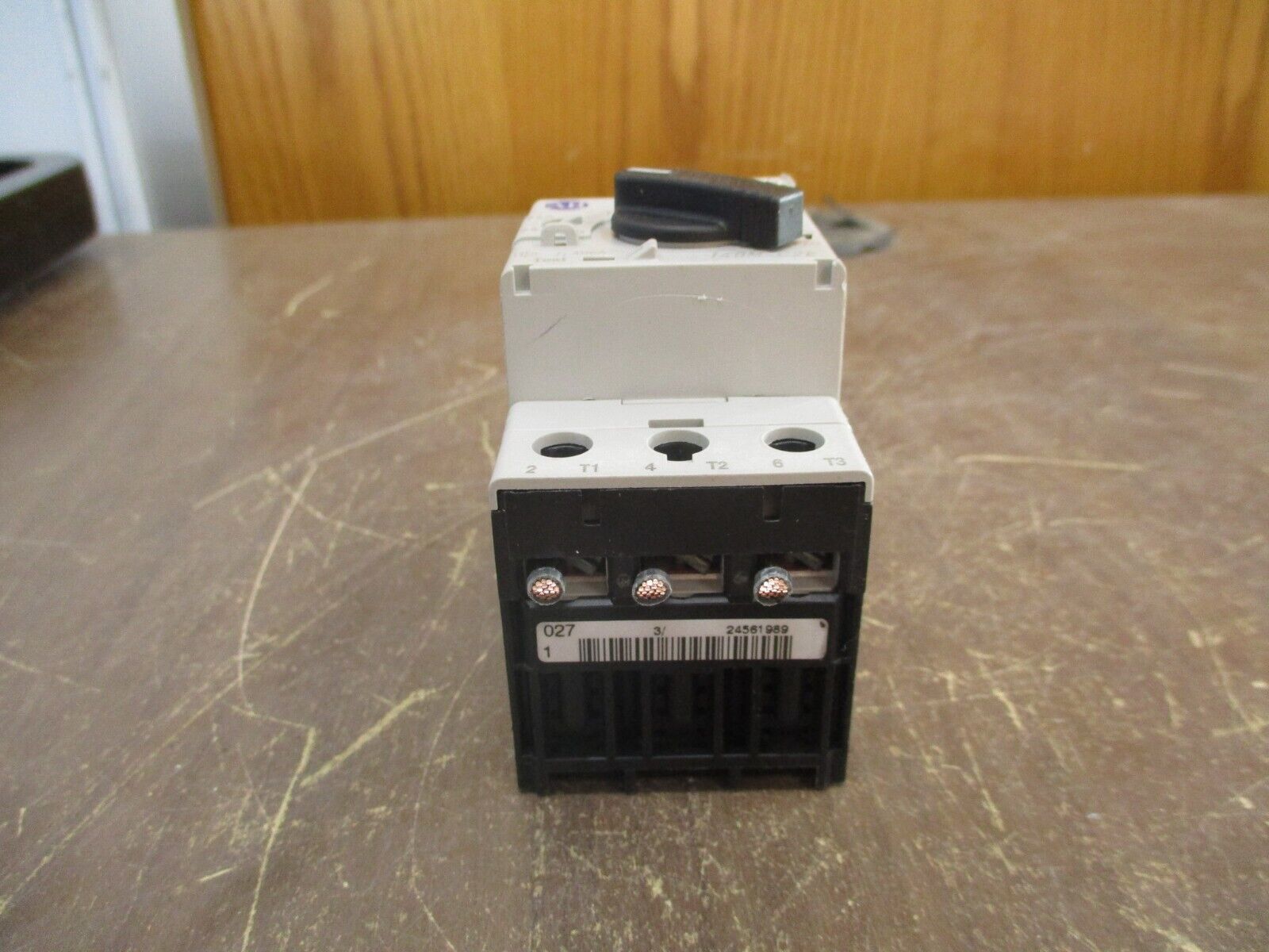 Allen-Bradley Manual Motor Protector 140M-C2E-C29 Ser. C Trip: 24-29A Used