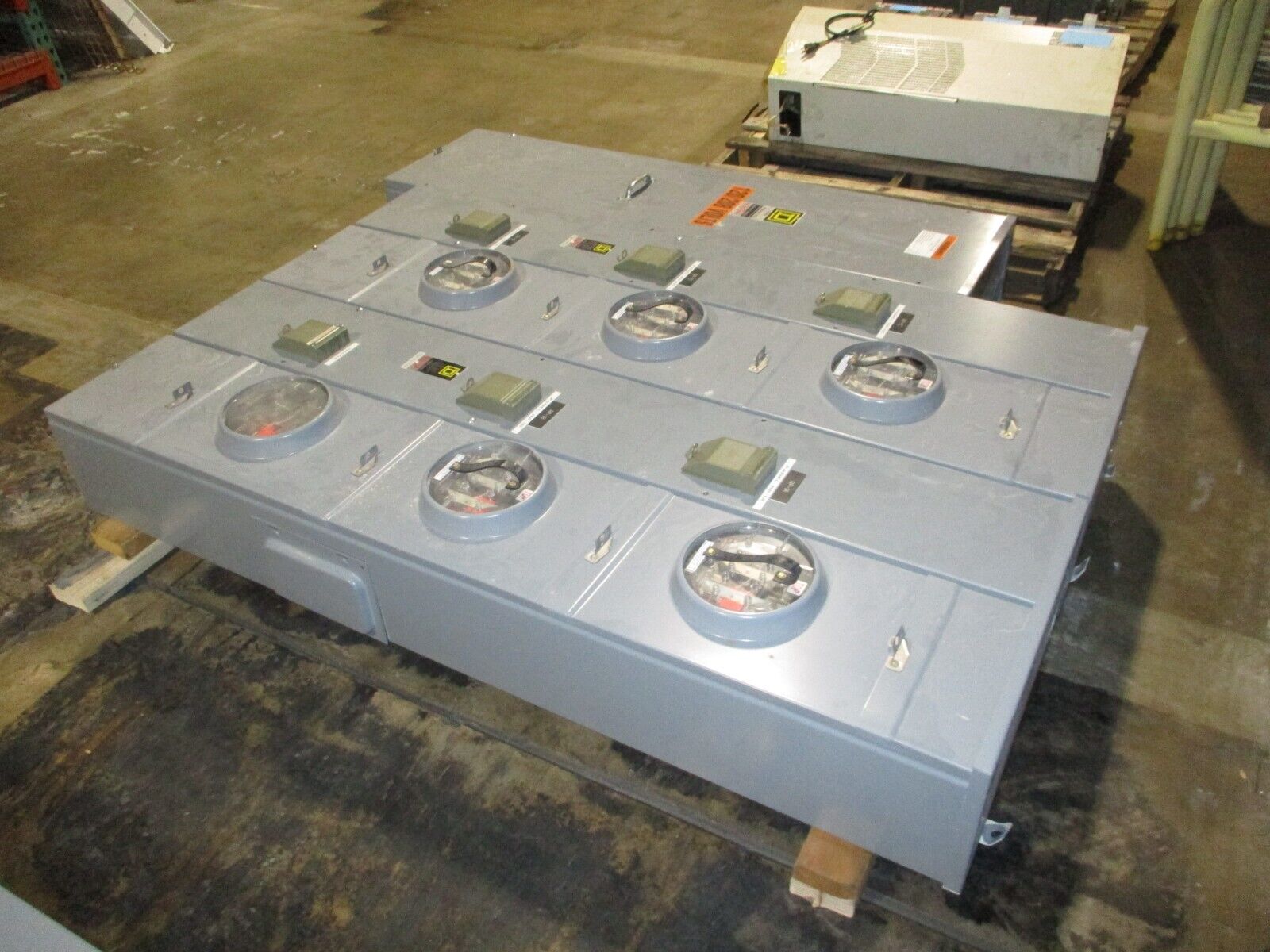 Square D 3R EZM Meter Center w/ Terminal Box EZM743200R / EZM4800TBR 6-Position