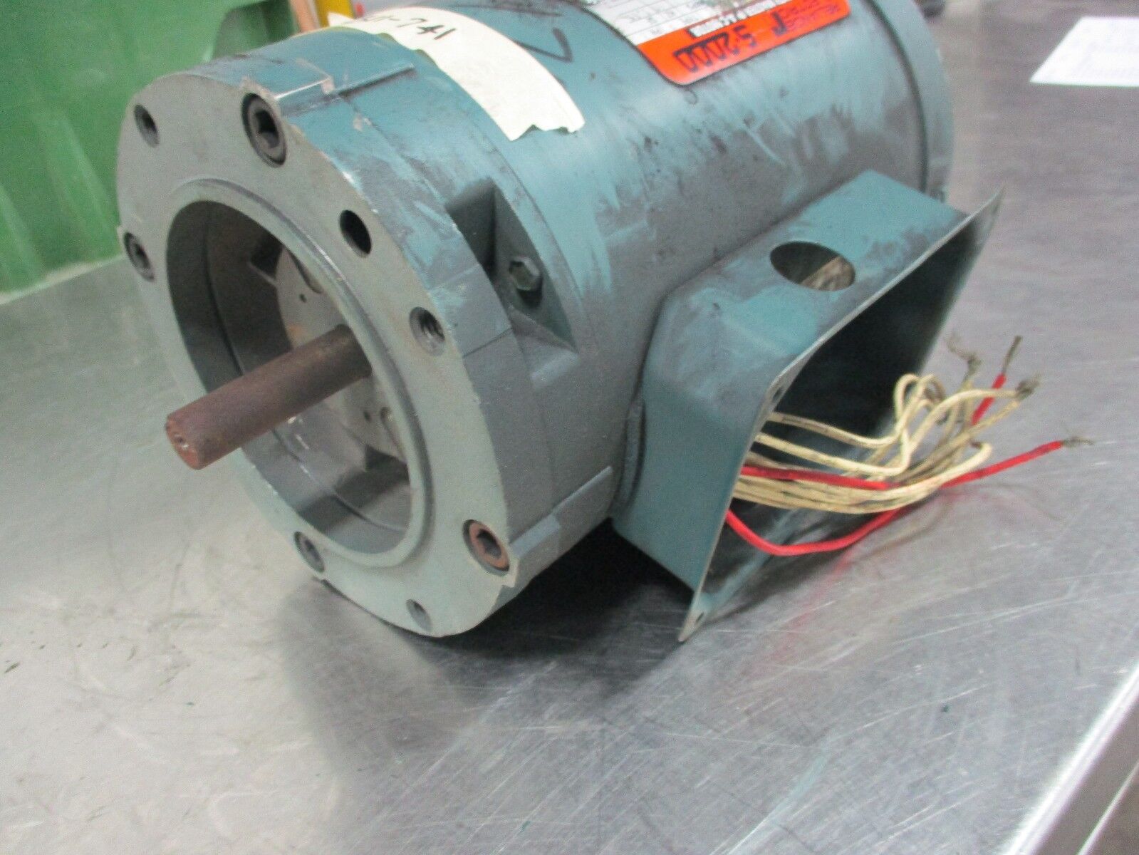 Reliance Duty Master AC Motor B79B4135M-SZ 1/2HP 1800RPM FR: FB56C 230/460V Used