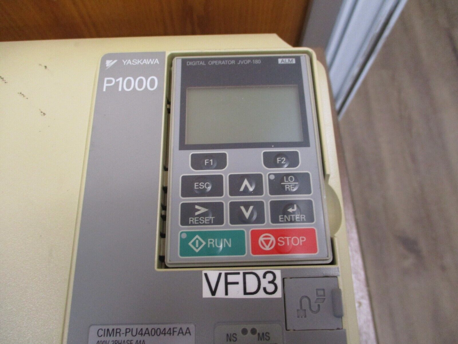 Yaskawa P1000 AC Drive CIMR-PU4A0044FAA Rev. D 30HP 3Ph w/ Keypad Used