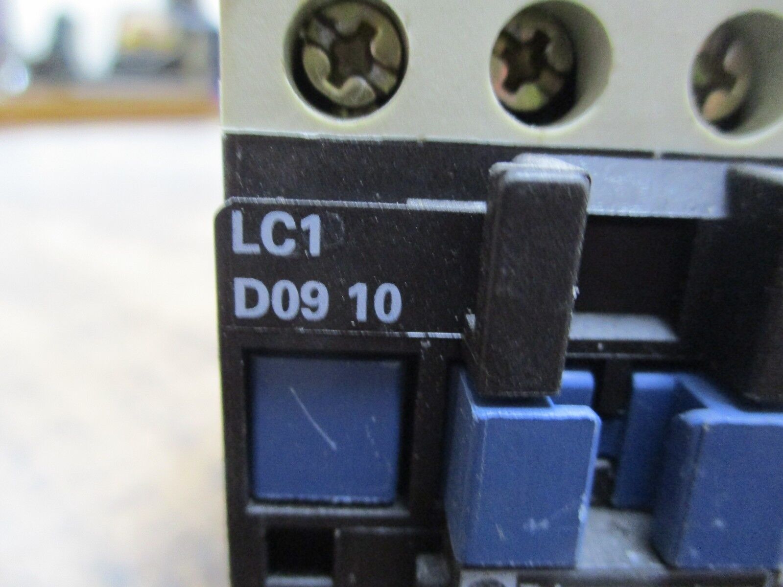 Telemecanique Contactor LC1 D09 10 120V Coil 20A 600V Used