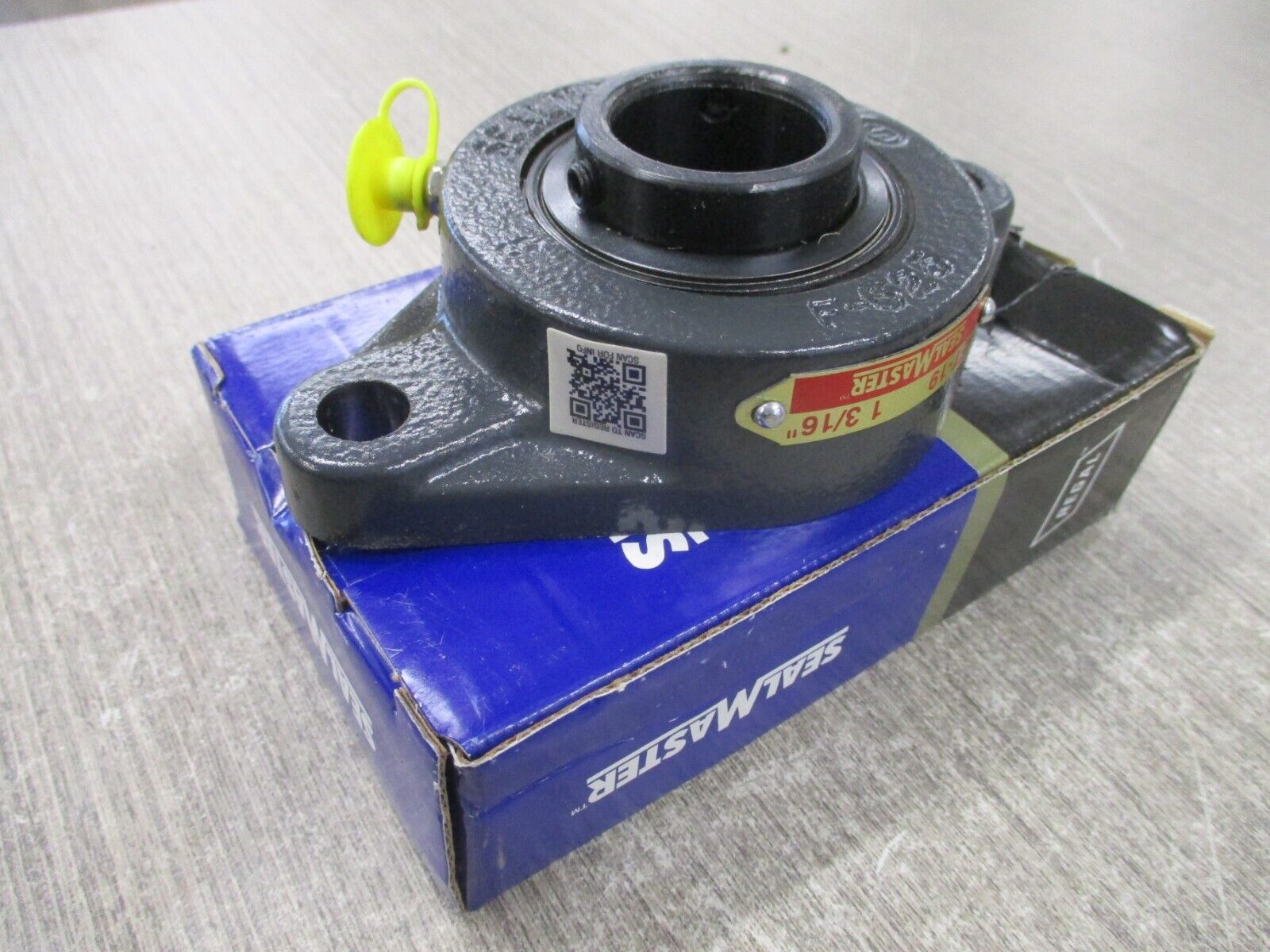 Seal Master Gold Line Flange Bearing SFT-19 1 3/16" New Surplus