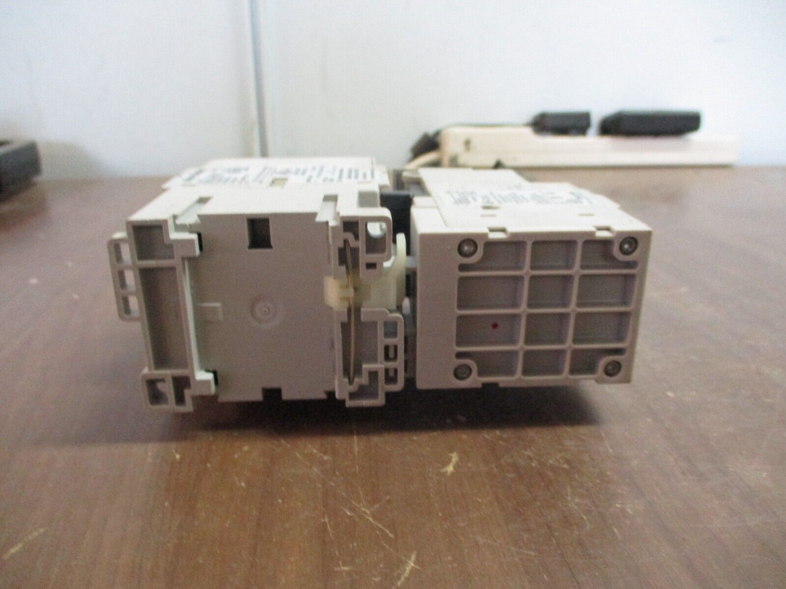 Allen-Bradley Starter 100-C43*00 / 193-EEFD 120V Coil Trip: 9-45A w/ Aux Contact