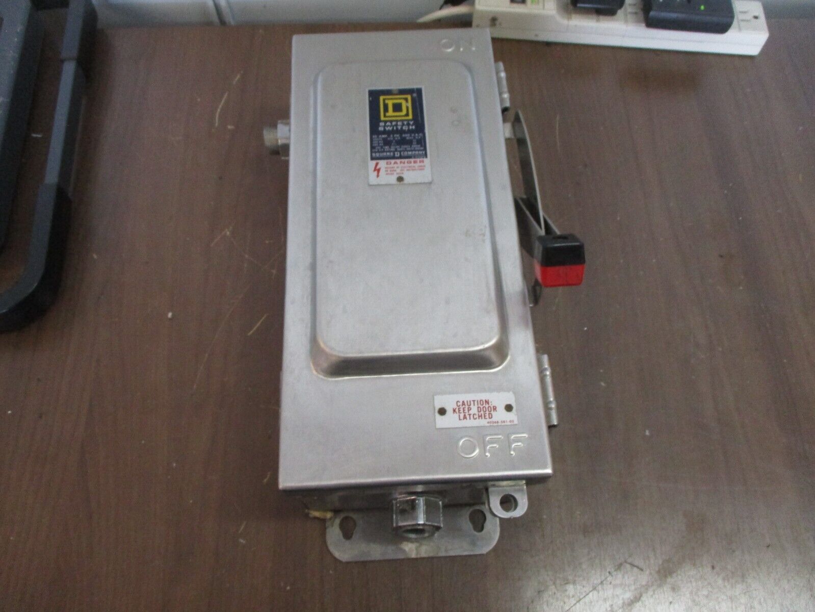 Square D Stainless Steel 4X Fusible Safety Switch / Disconnect H321DS 30A 250V