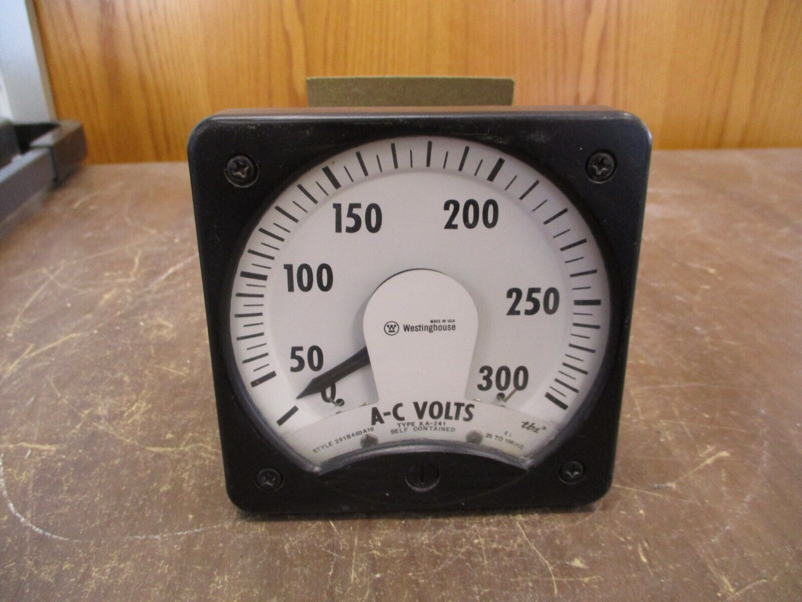 Westinghouse Type KA-241 AC Voltmeter 291B460A10 Range: 0-300V Used