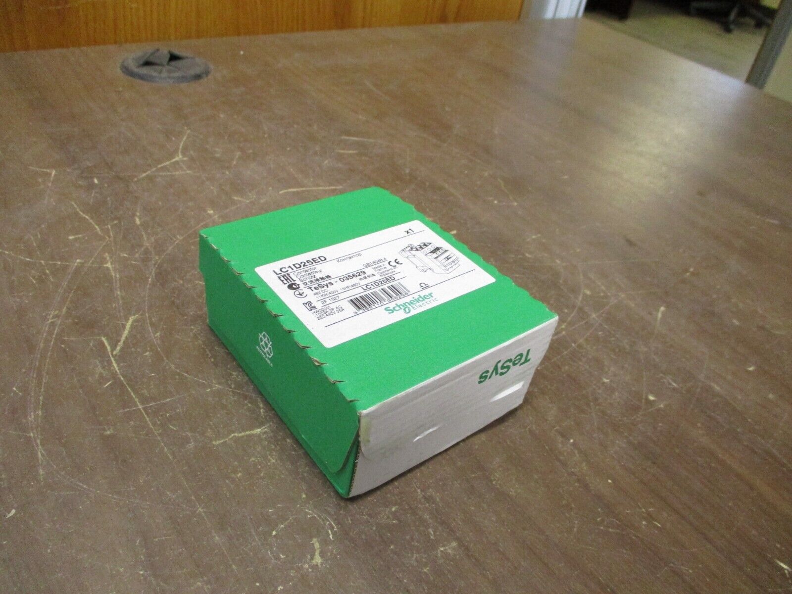 Schneider Electric Contactor LC1D25ED 48VDC Coil 25A New Surplus
