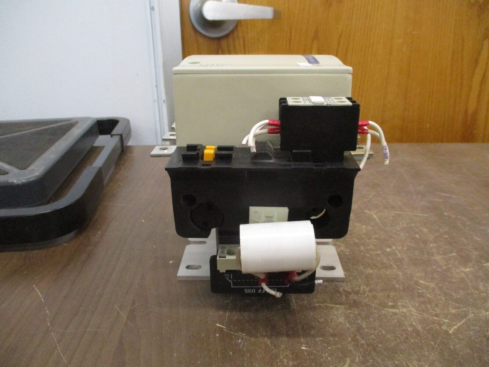 Telemecanique Contactor LC1F115 115-120V Coil 175A 600V w/ Aux Contact Block