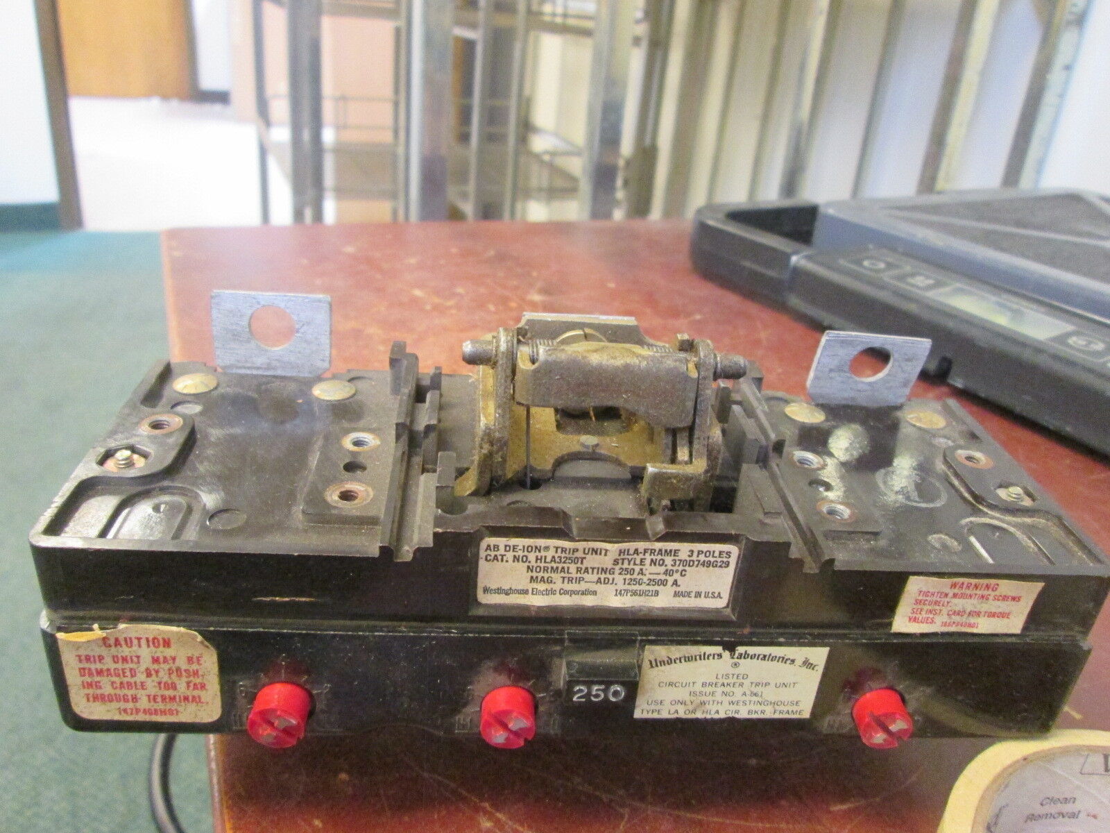 Westinghouse AB De-Ion Trip Unit HLA3250T 250A Trip: 1250-2500A 3P Used