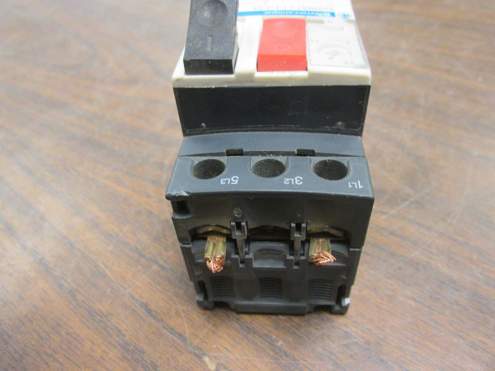 Telemecanique Manual Motor Starter GV2ME07 Range: 1.6-2.5A Used