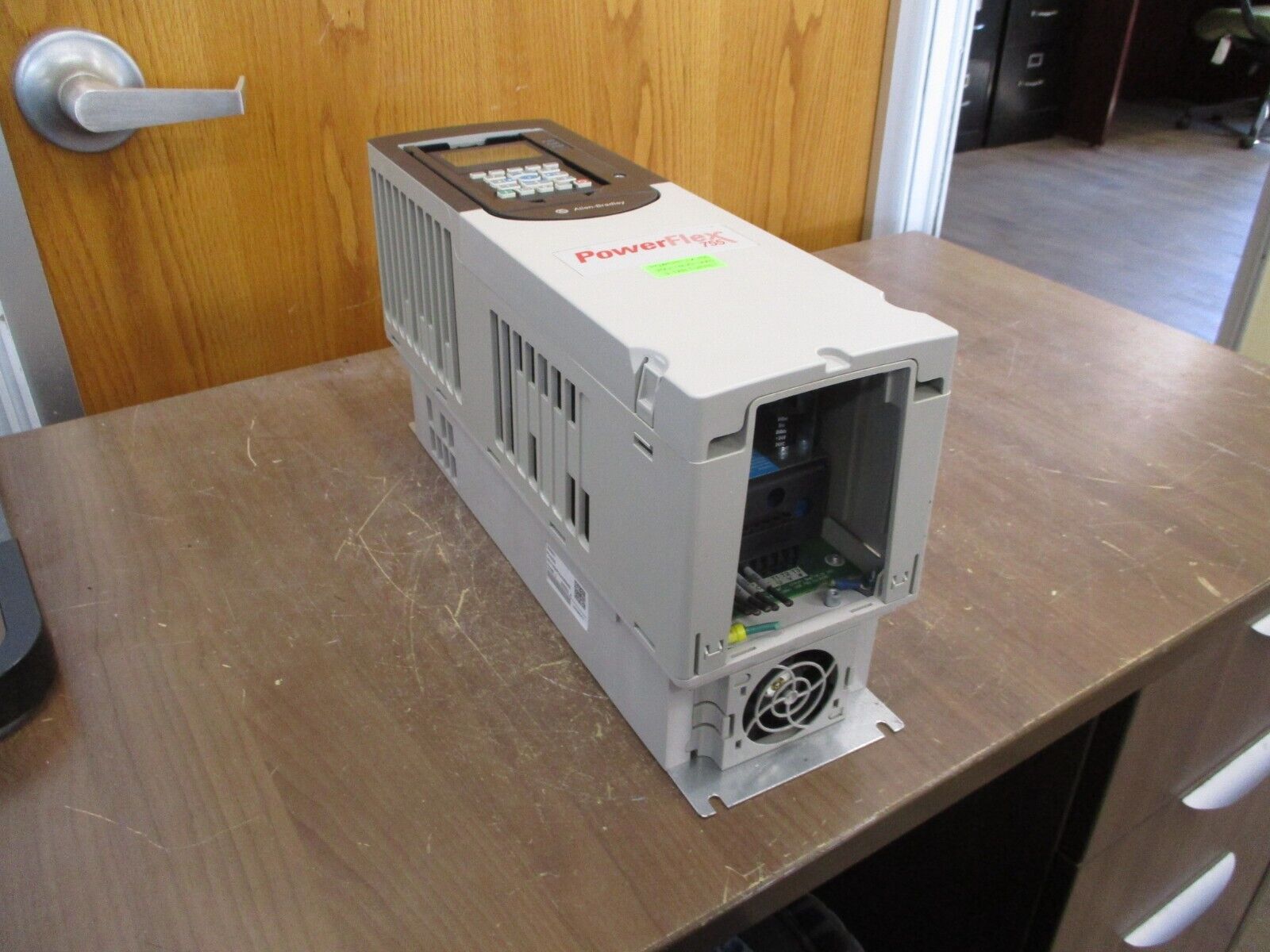 Allen-Bradley PowerFlex 755 AC Drive 20G11ND8P0AA0NNNNN 5HP 3Ph w/ Keypad Used