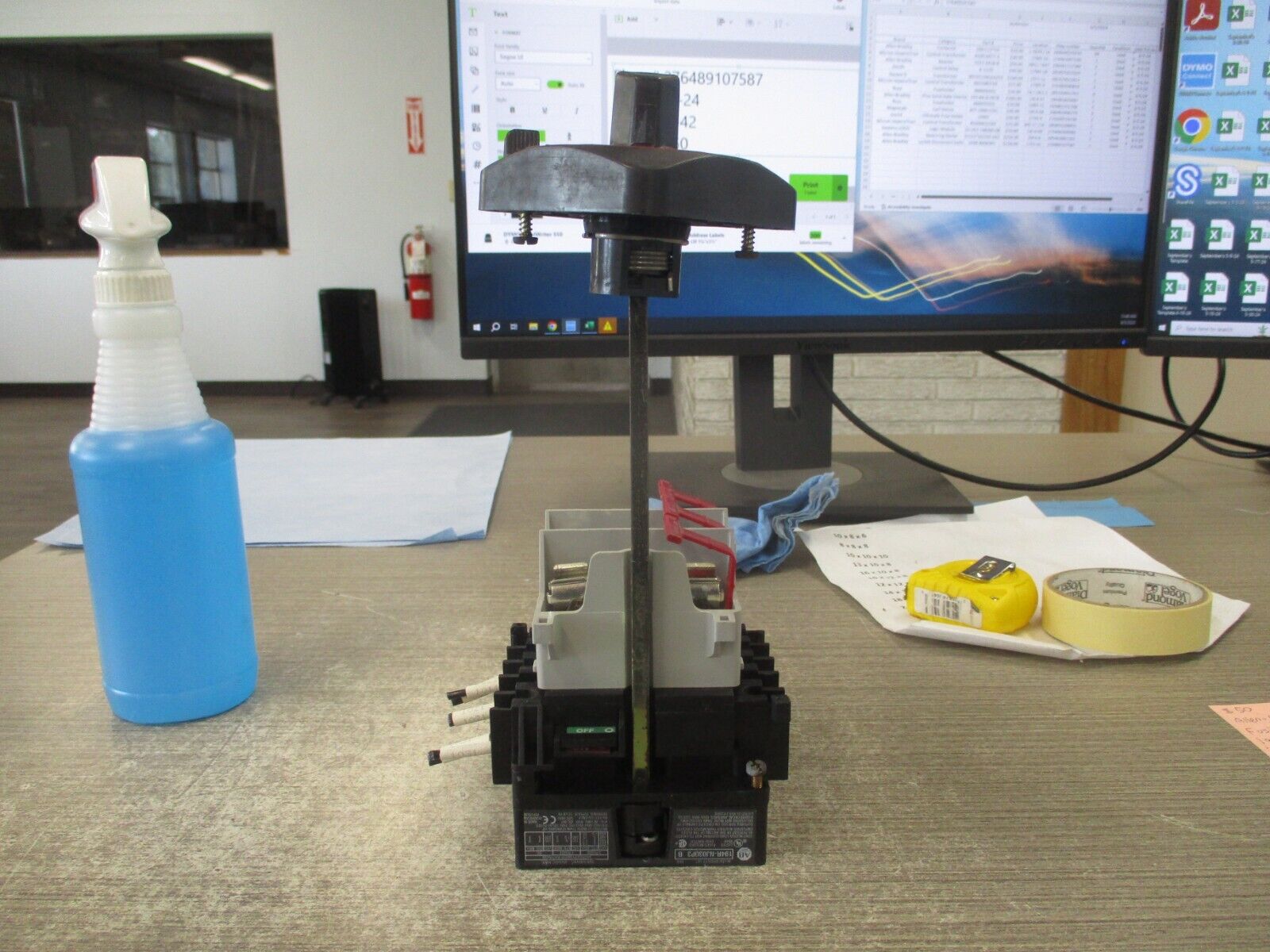 Allen-Bradley Fusible Disconnect Switch 194R-NJ030P3 Ser. B 30A 600V 3P Used