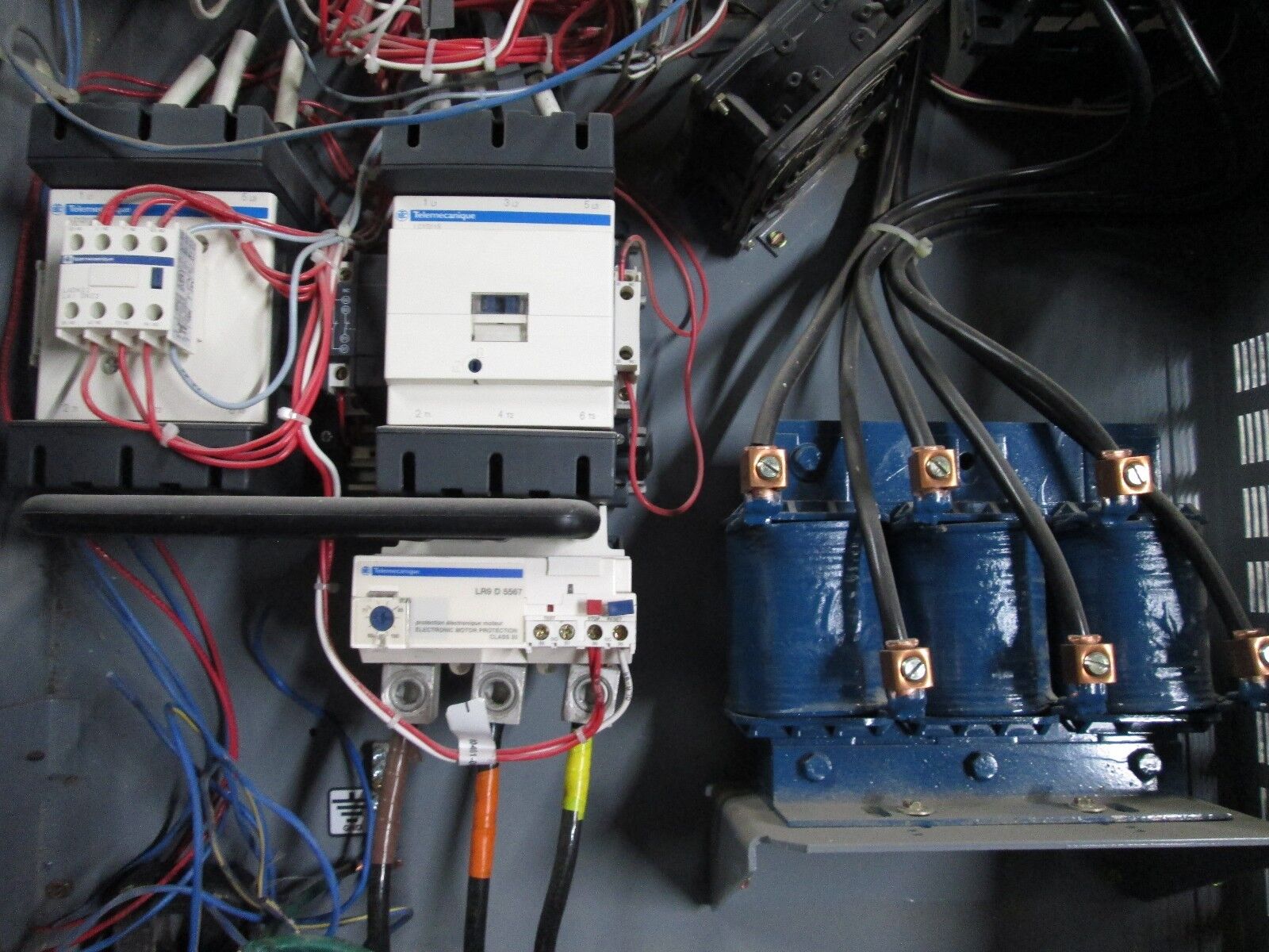 Square D E-Flex AC Drive w/ Bypass 8839 EFDQG4VY/ATV61HD37N4 60HP Used