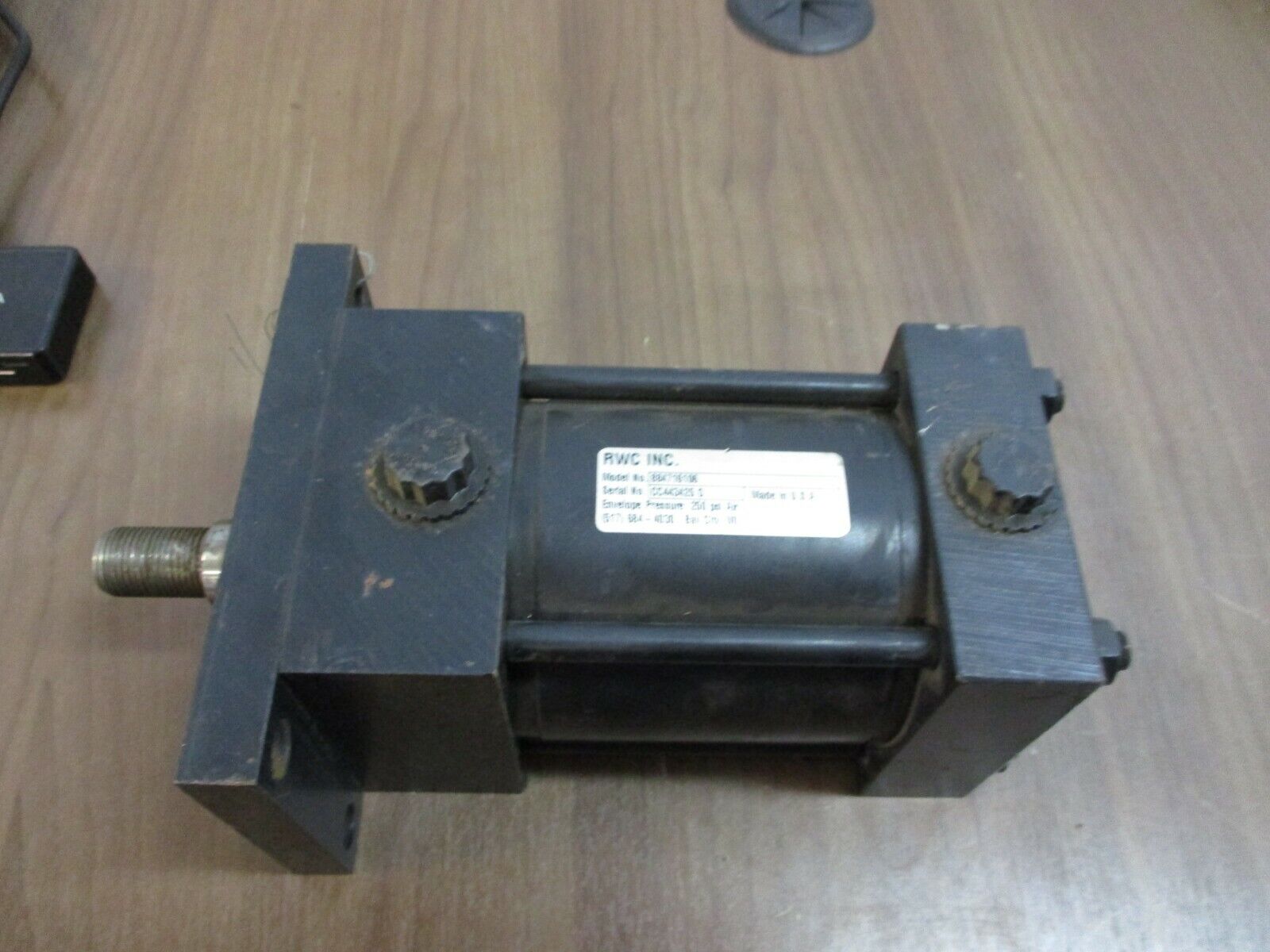 RWC Air Cylinder 884716106 250 PSI Used