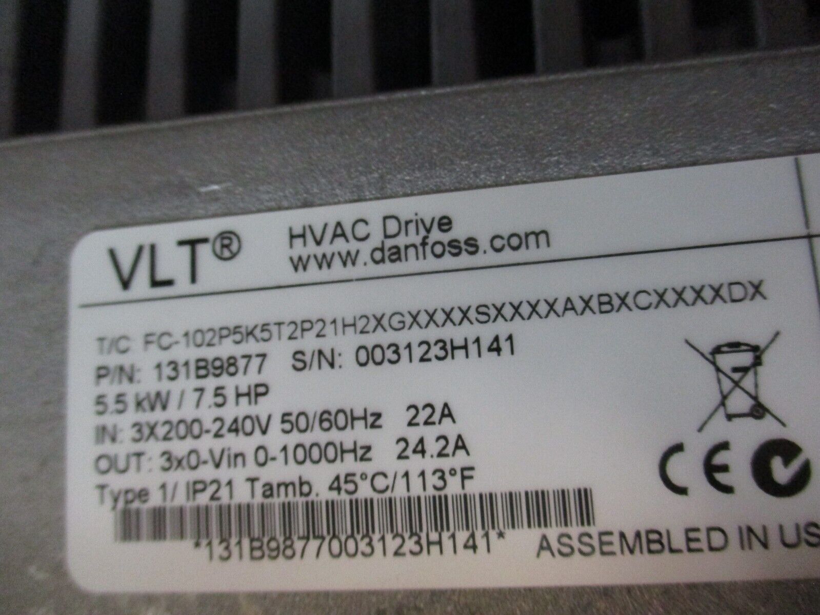 Danfoss VLT AC Drive 131B9877 7.5HP 3Ph w/ Keypad Used