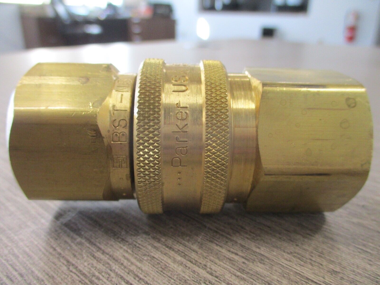 Parker Quick Connect Coupling BST-N6 Used