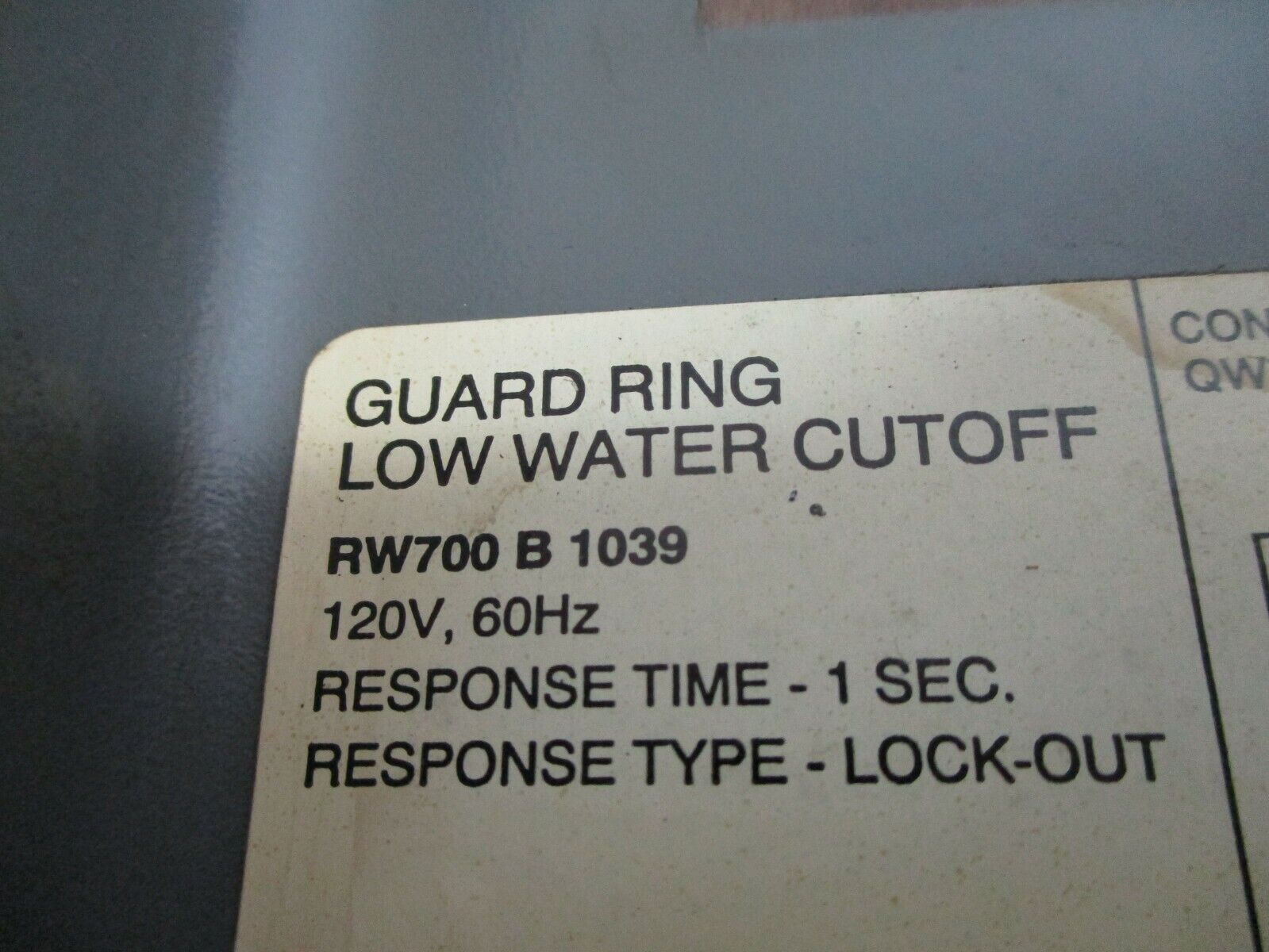 Honeywell Guard Ring Low Water Cutoff RW700 B 1039 120V 60Hz Response Time 1 Sec