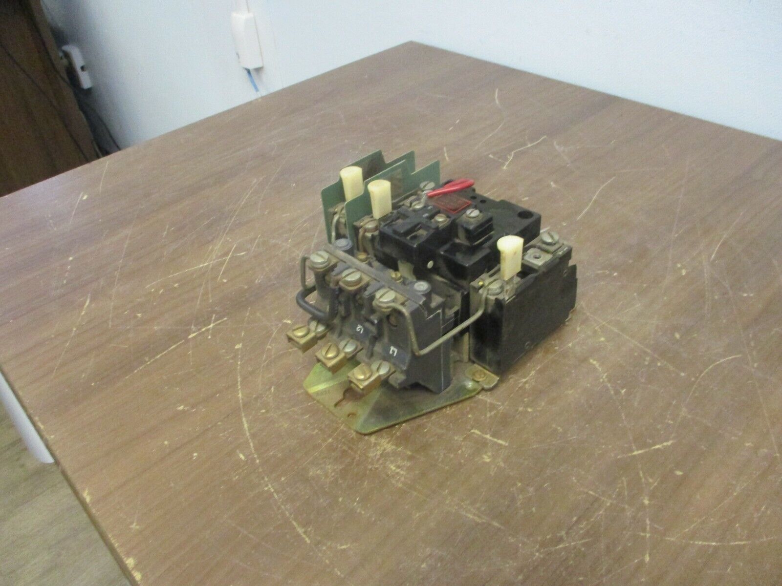 Allen-Bradley Size 1 Starter 709-BOA103 Ser. K 120V Coil Used