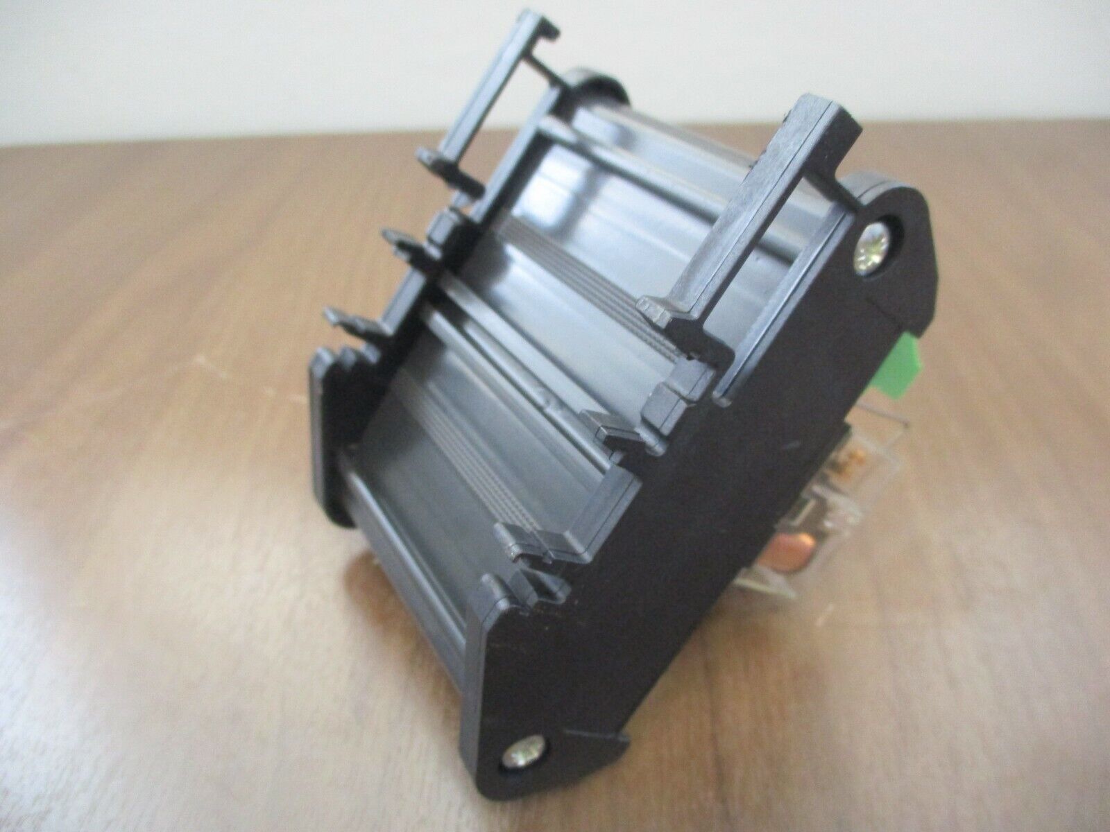 Cabur Relay Bank R41E24P *Cracked Bottom* Used