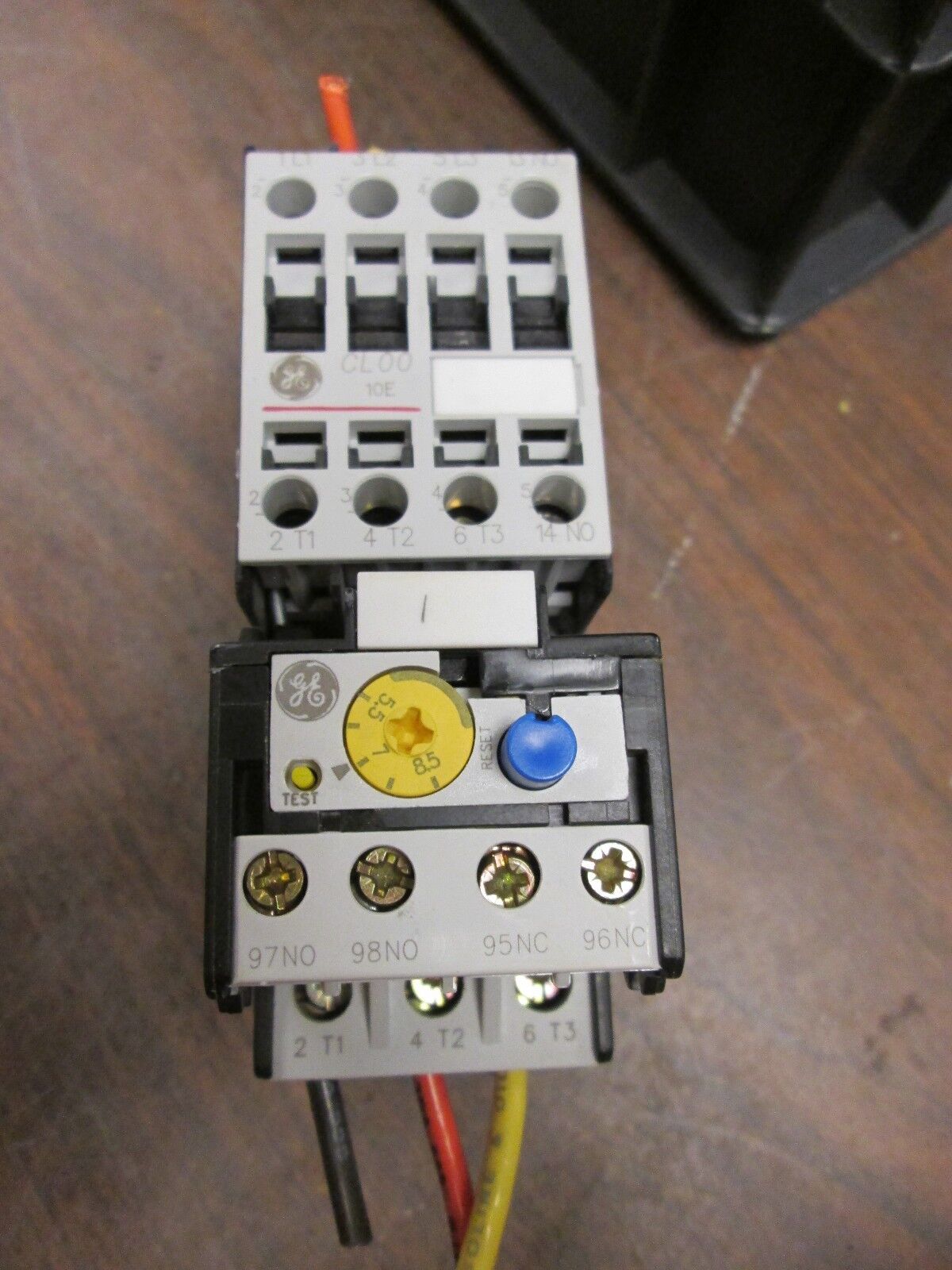 GE Starter CL00A310T RTN1M 5.5-8.5A 120V Coil Used