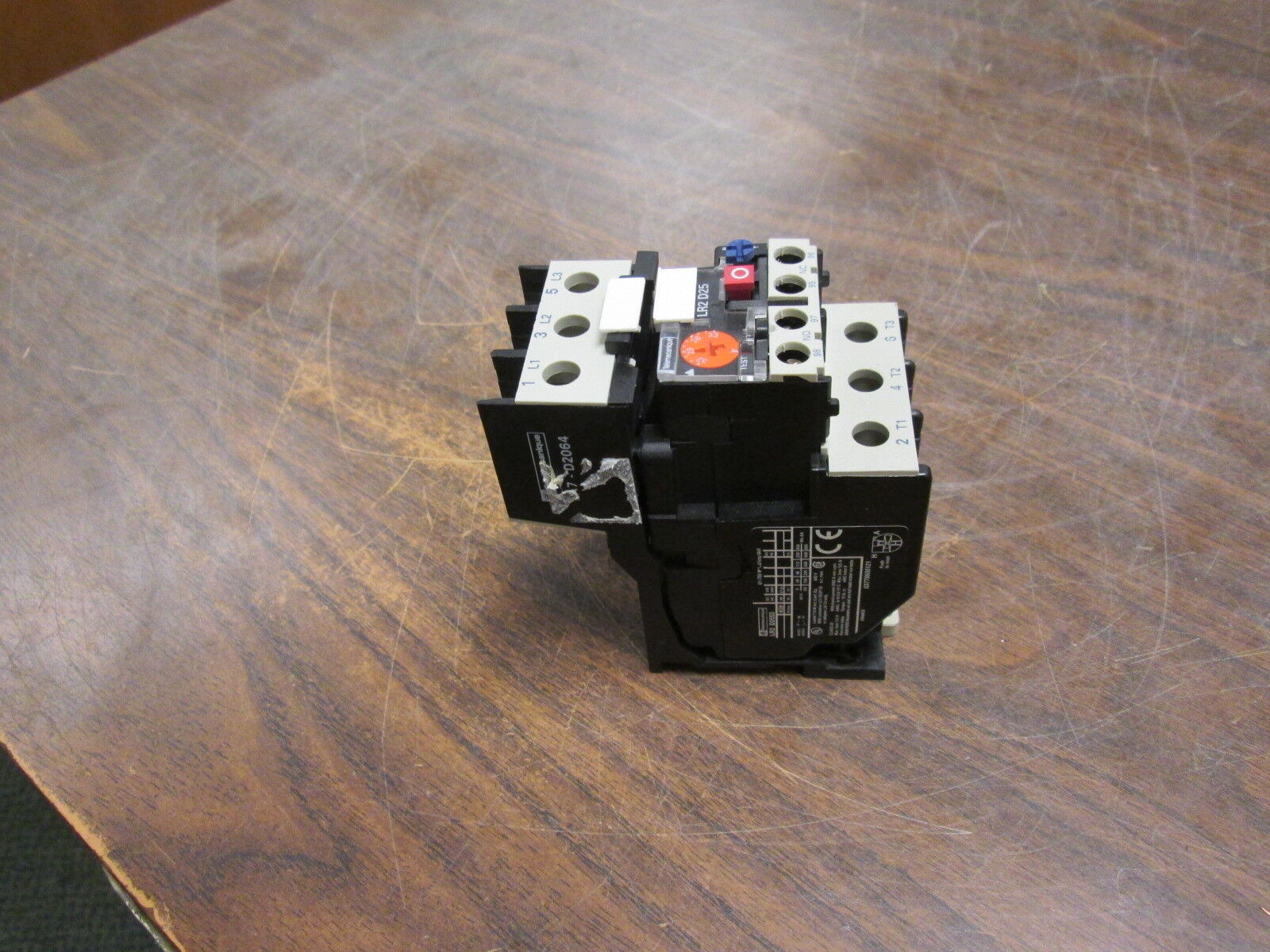 Telemecanique Solid State Overload w/ DIN Rail Adapter LR2 D2553 Trip: 23-32A