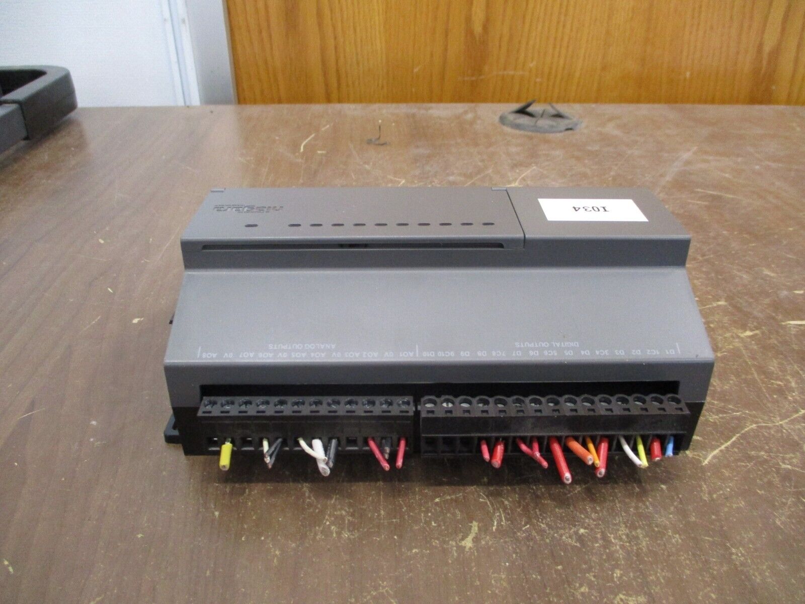 Niagara IO-R-34 I/O Module 14022 34PT Used
