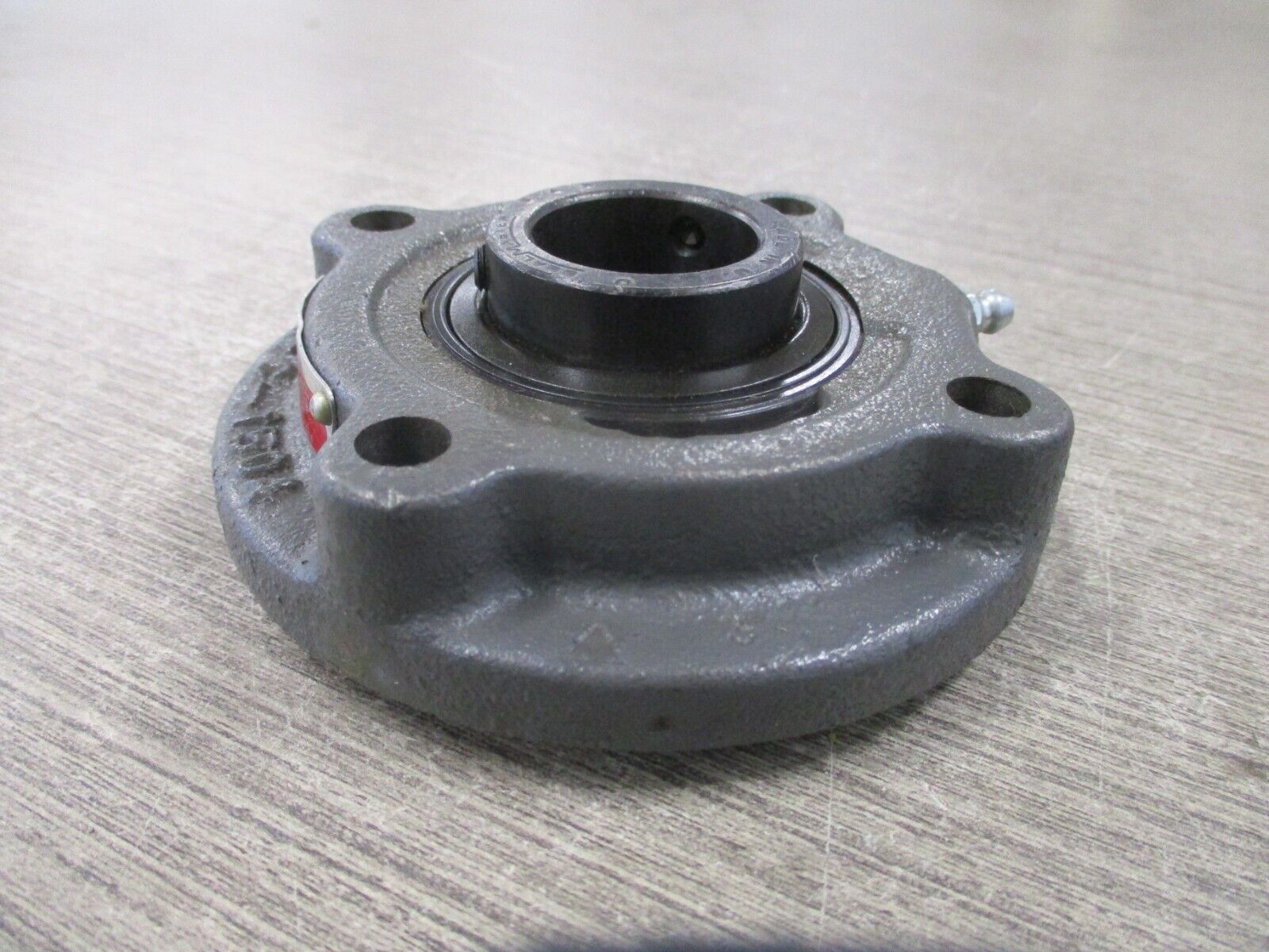 SealMaster Flange Bearing SFC 18 Used