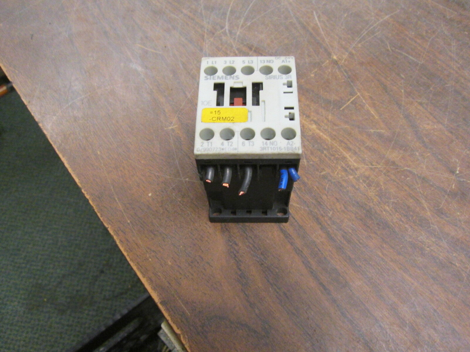 Siemens Sirius 3R Contactor 3RT1015-1BB41 24VDC Coil 16A 600V Used