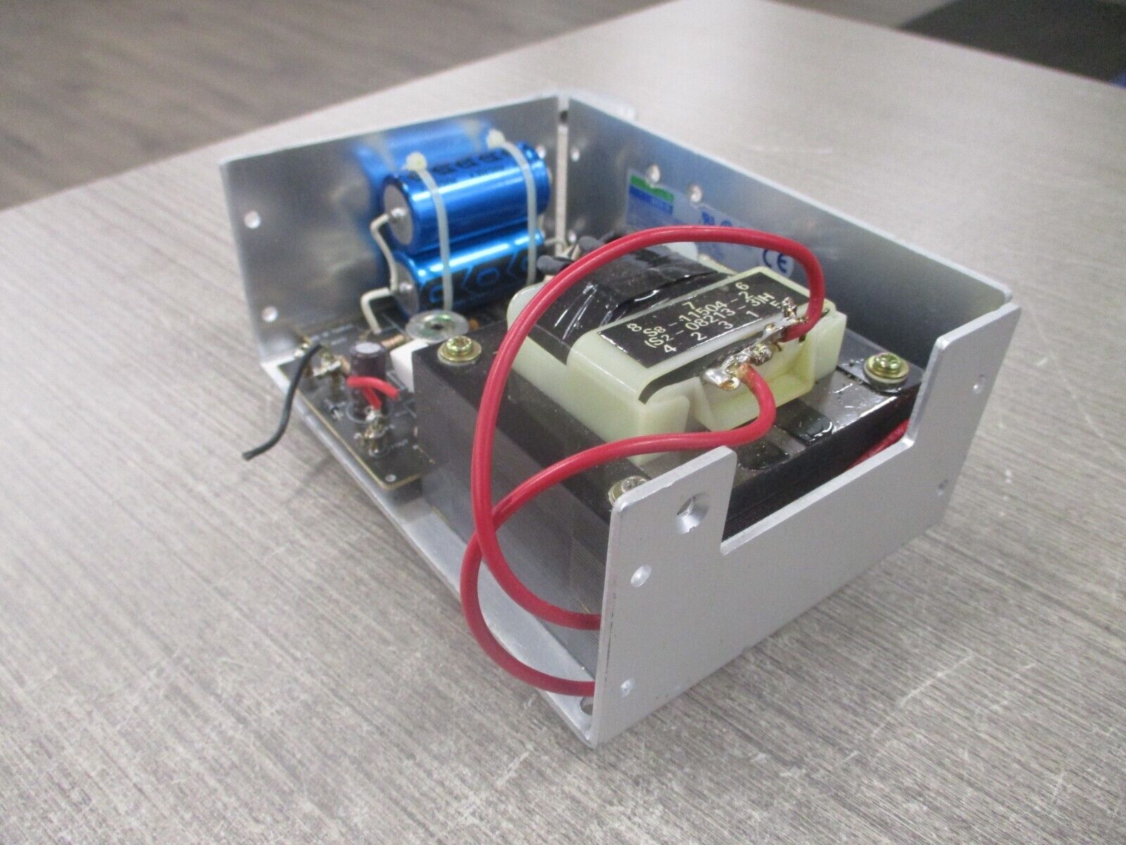 Sola Regulated Power Supply SLS-15-045 Used